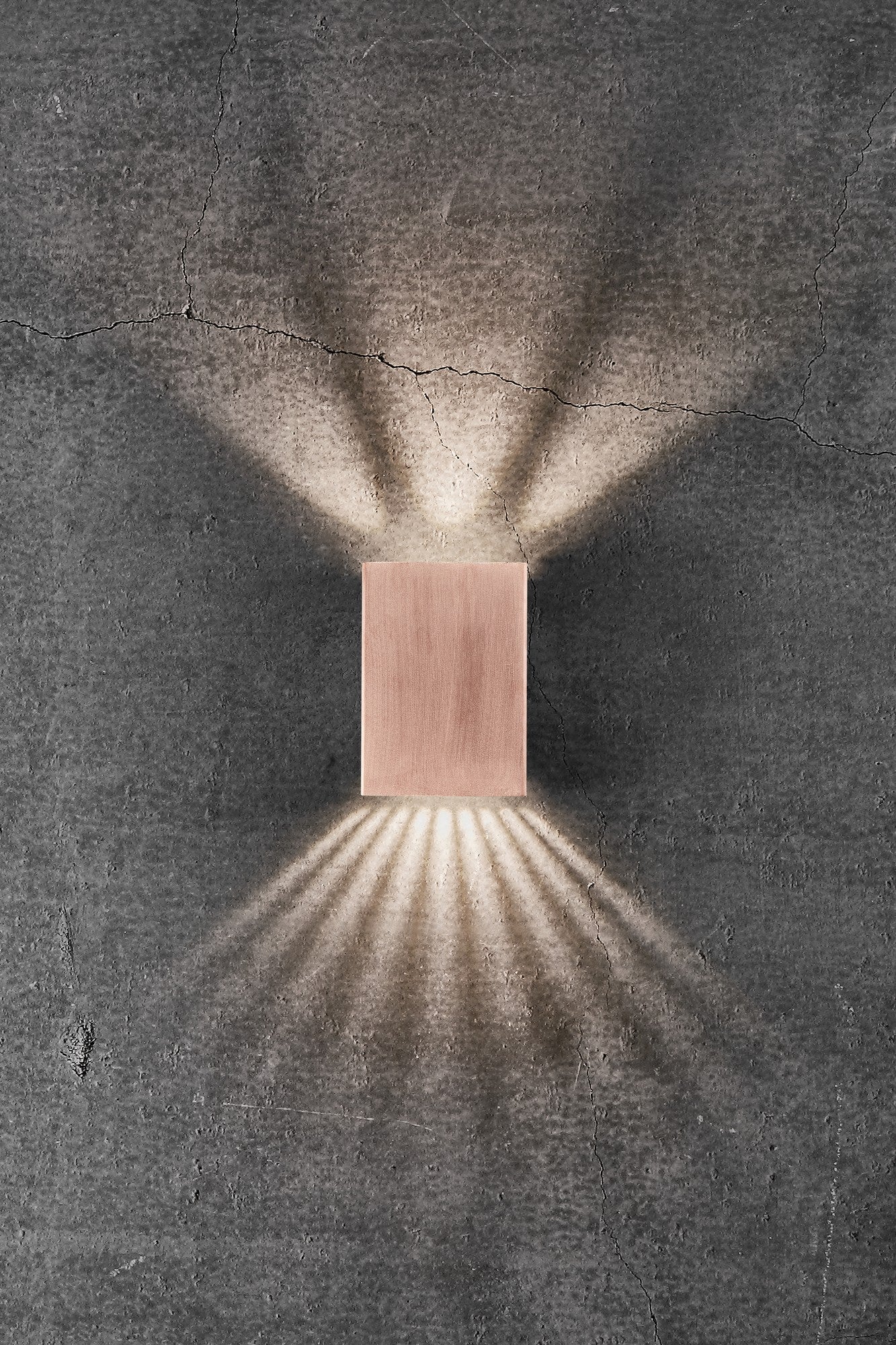 Fold 10 - Wall light