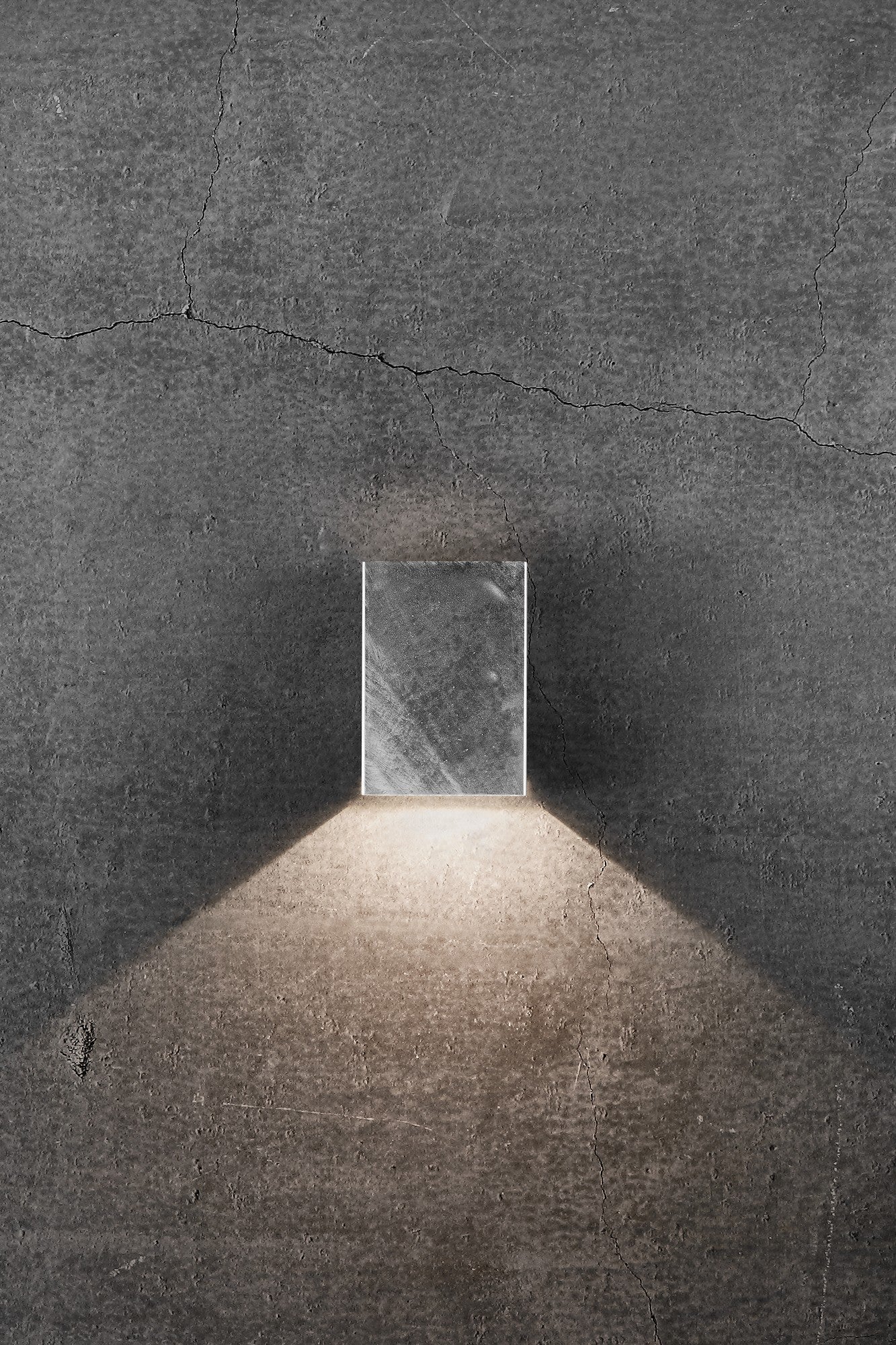 Fold 10 - Wall light