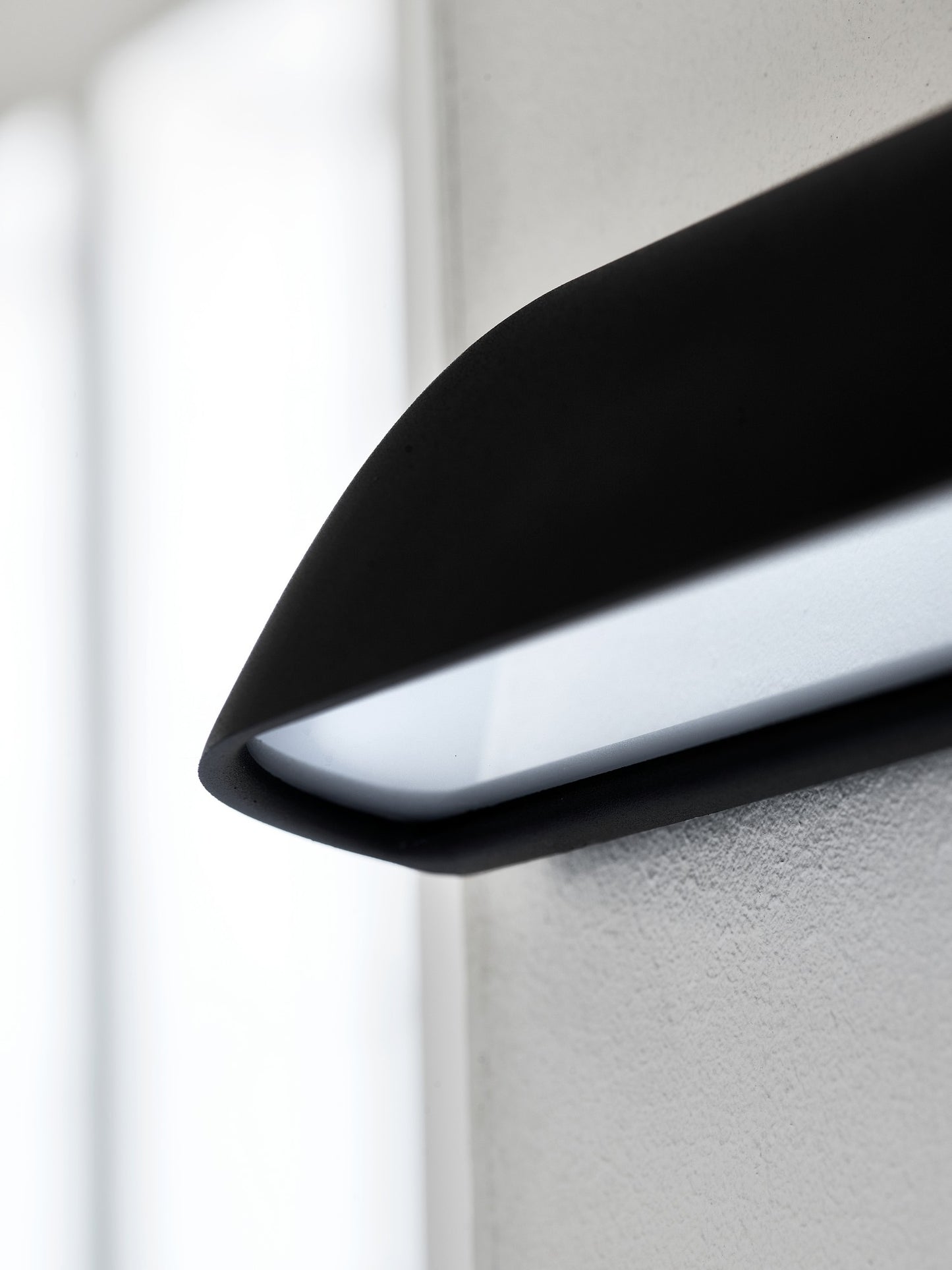 Front 36 - Wall light