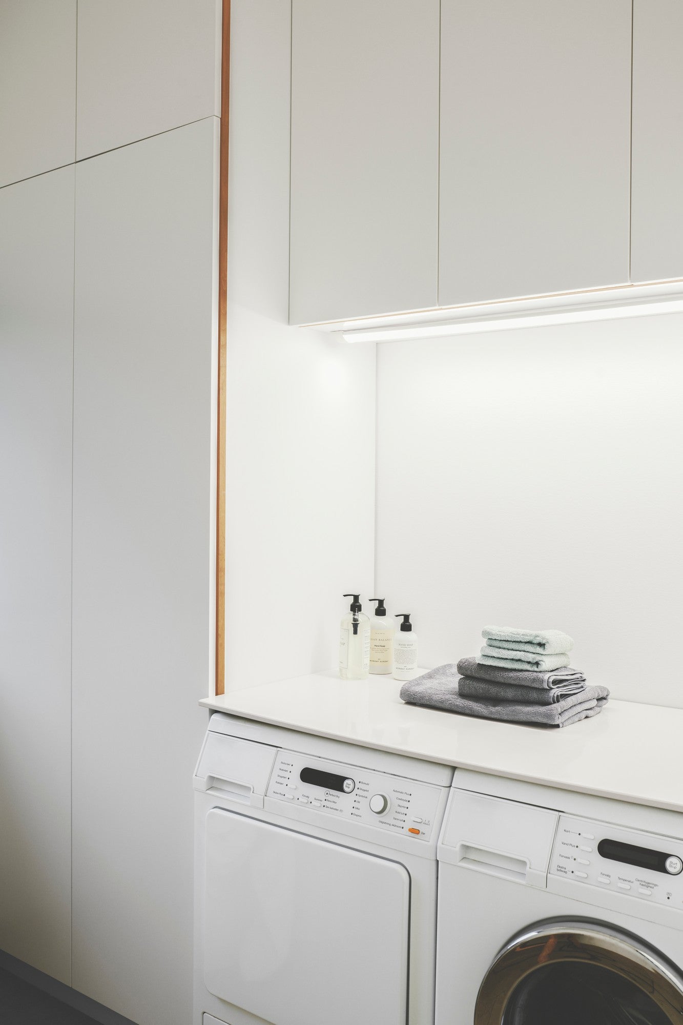 Glendale 120 - Batten Light Fitting