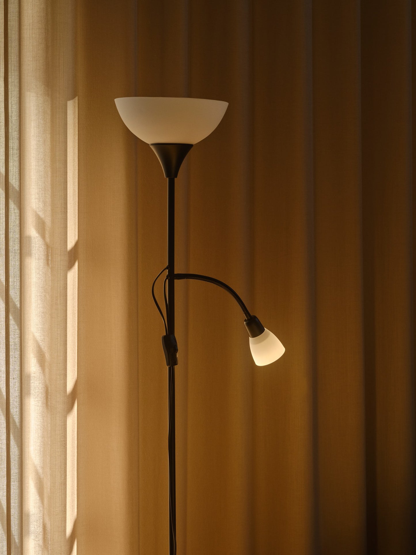 Lauria - Floor lamp