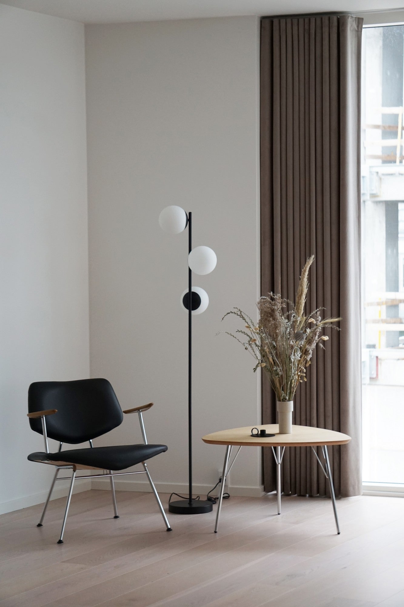 Lilly - Floor lamp