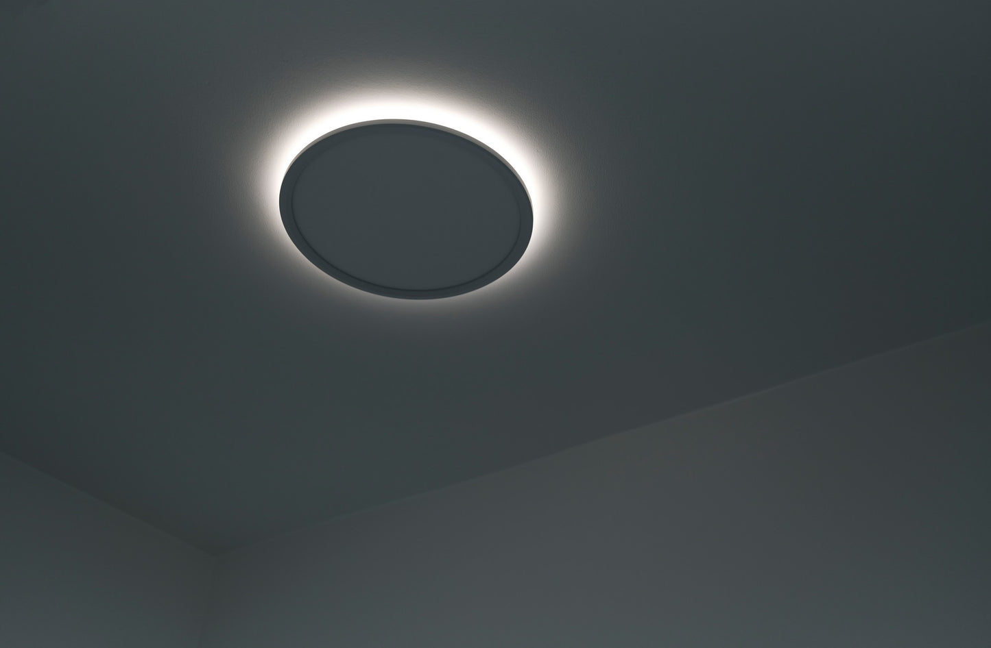 Liva Smart Colour - Ceiling light