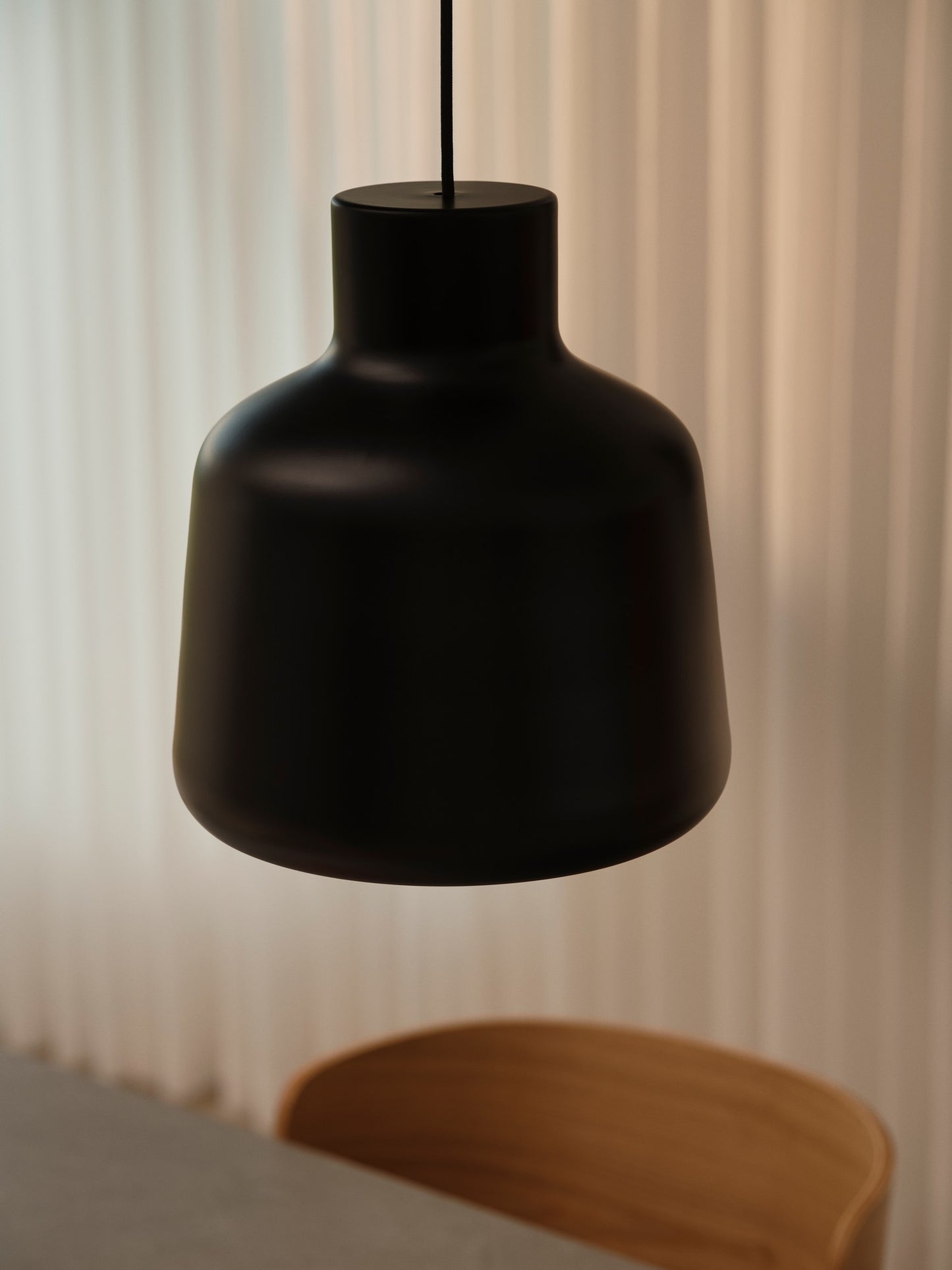 Louella 30 - Pendant