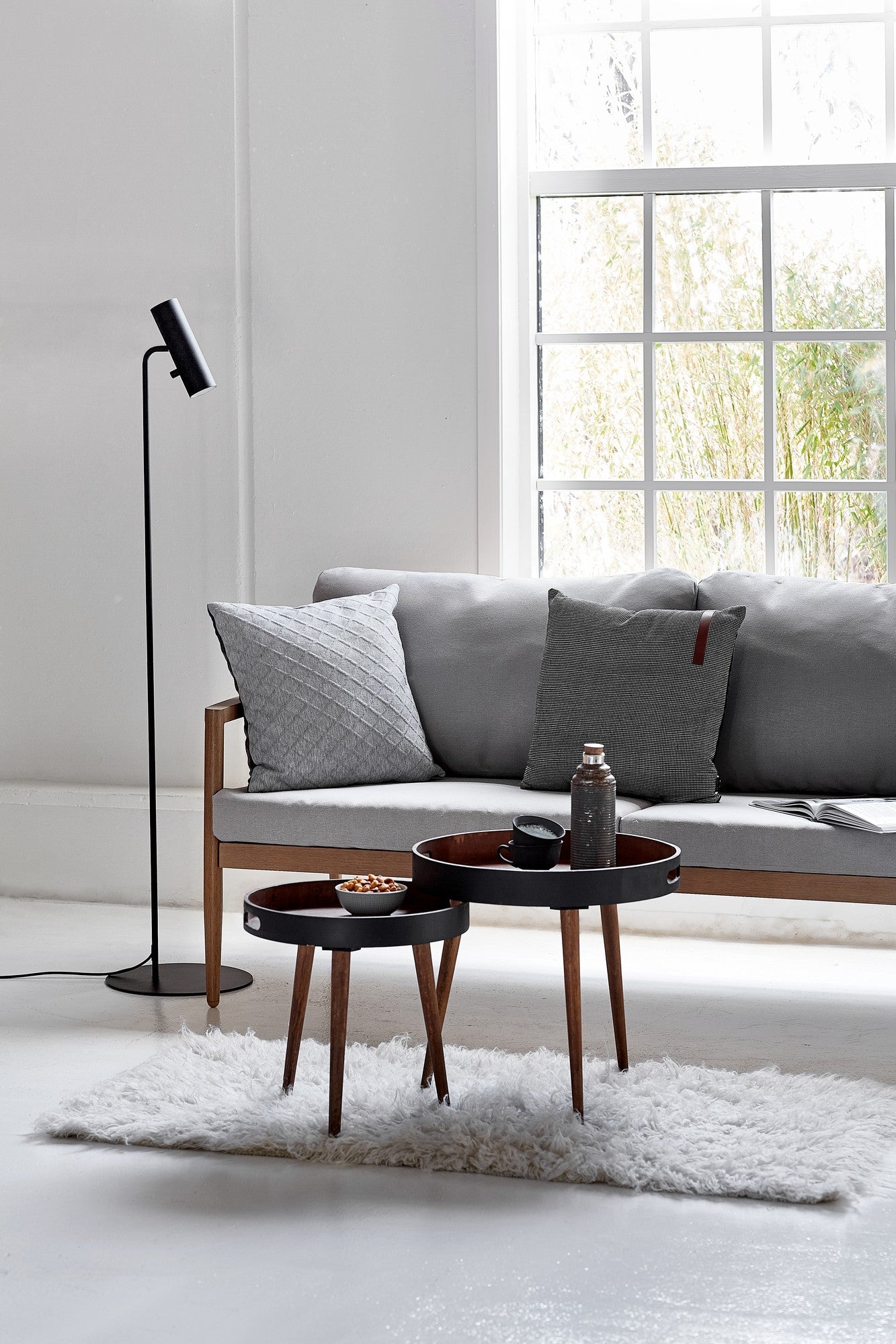 MIB 6 - Floor lamp