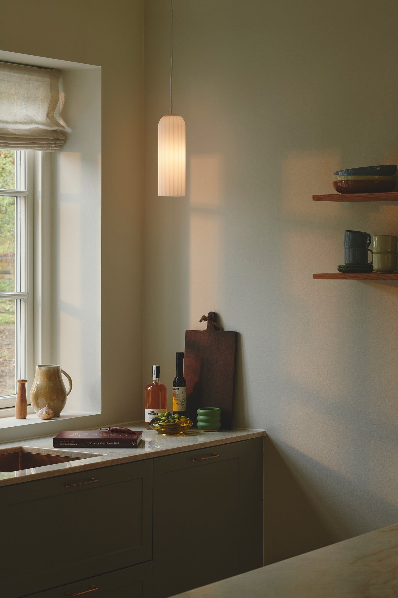 Miella - Pendant
