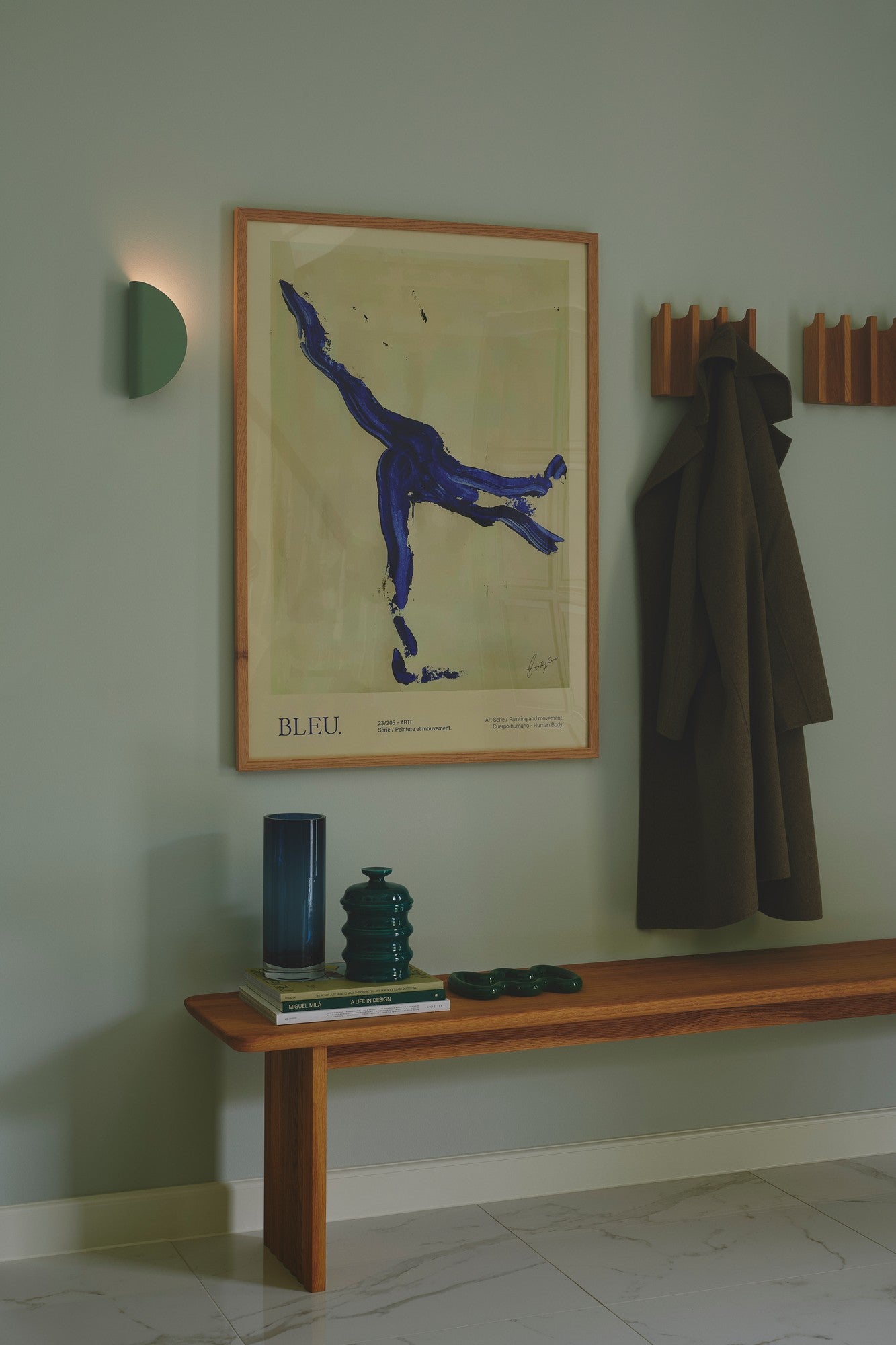 Model 2110 - Wall light
