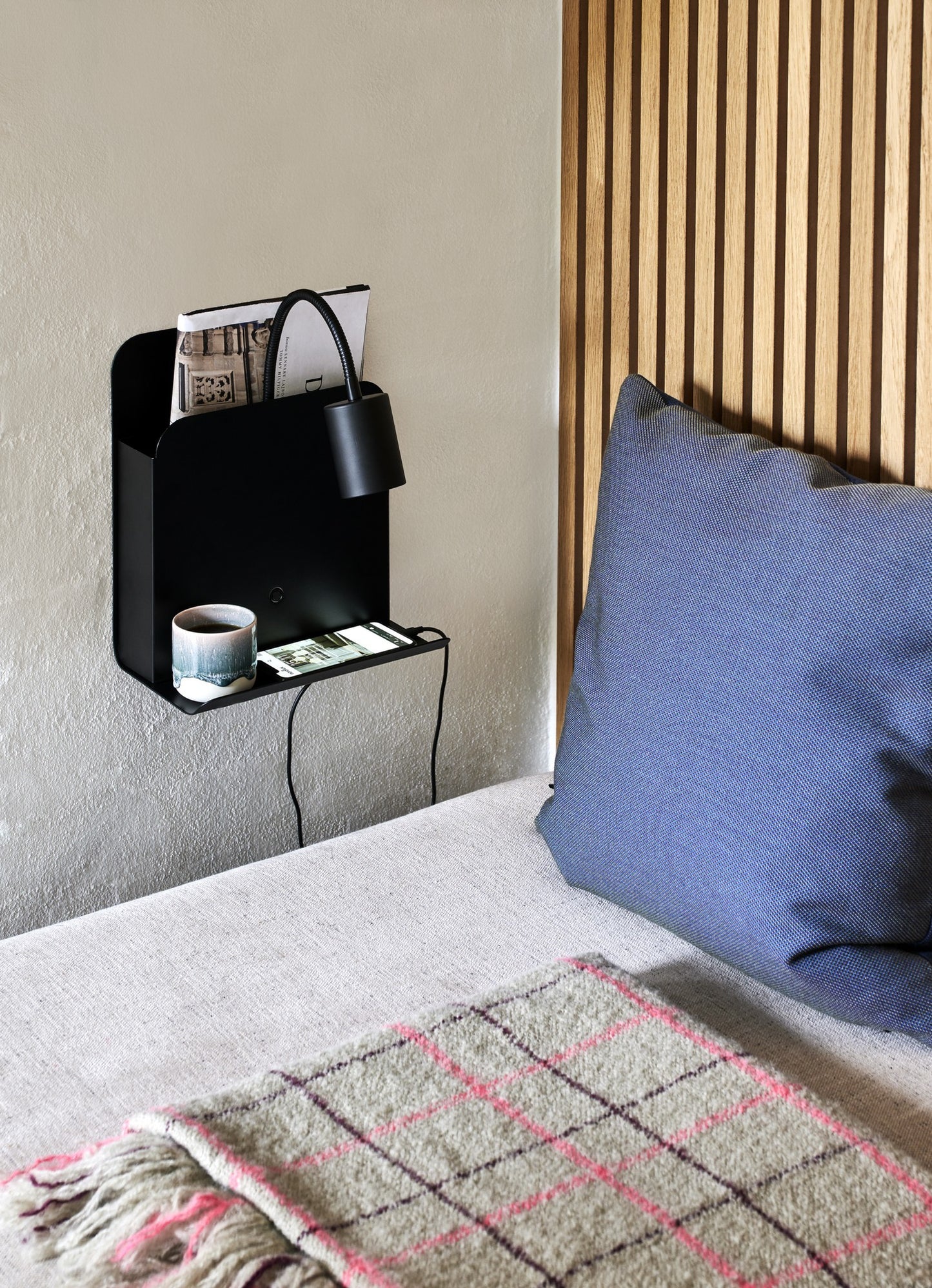 Roomi - Wall light