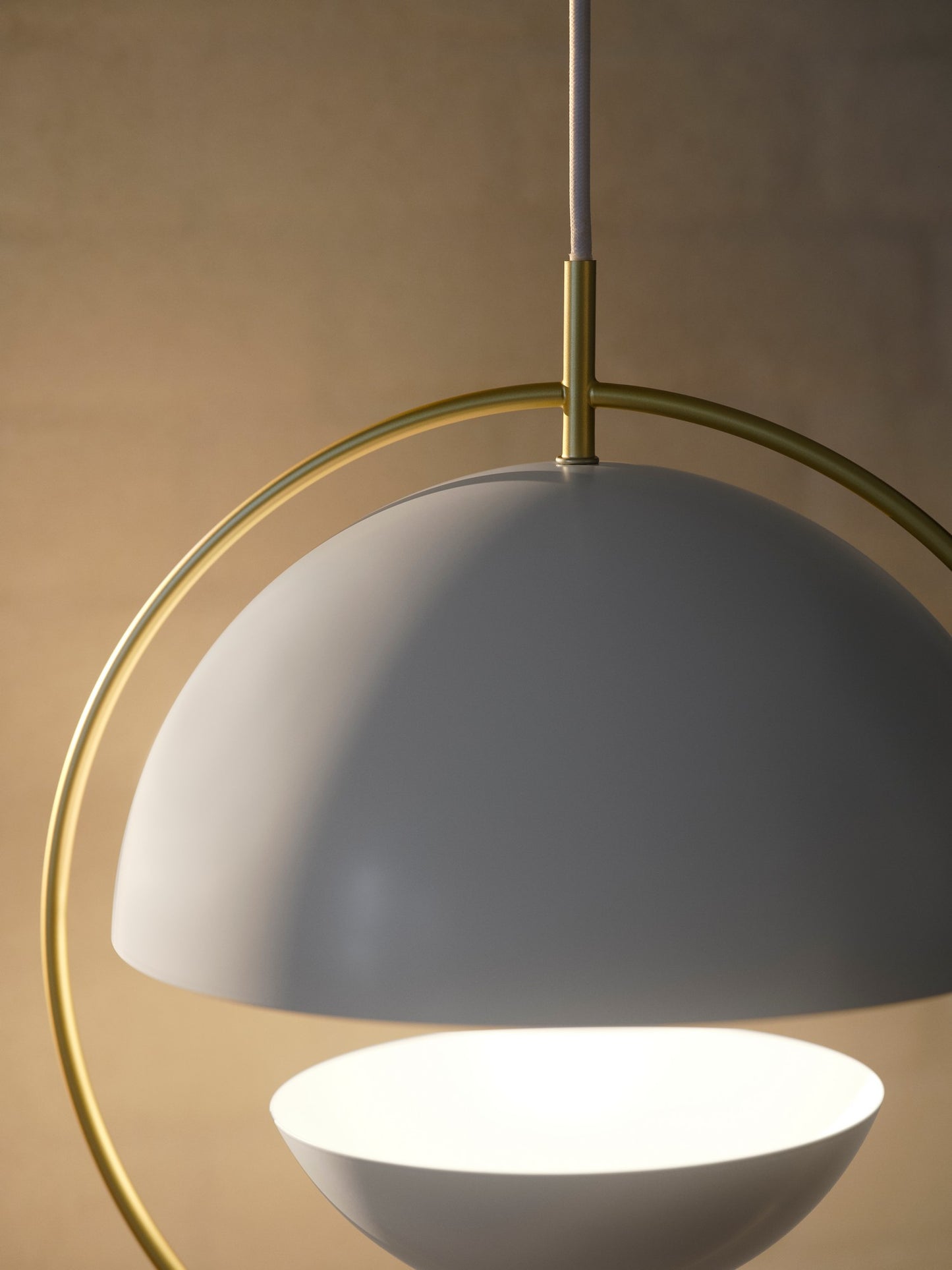 Tavia - Pendant