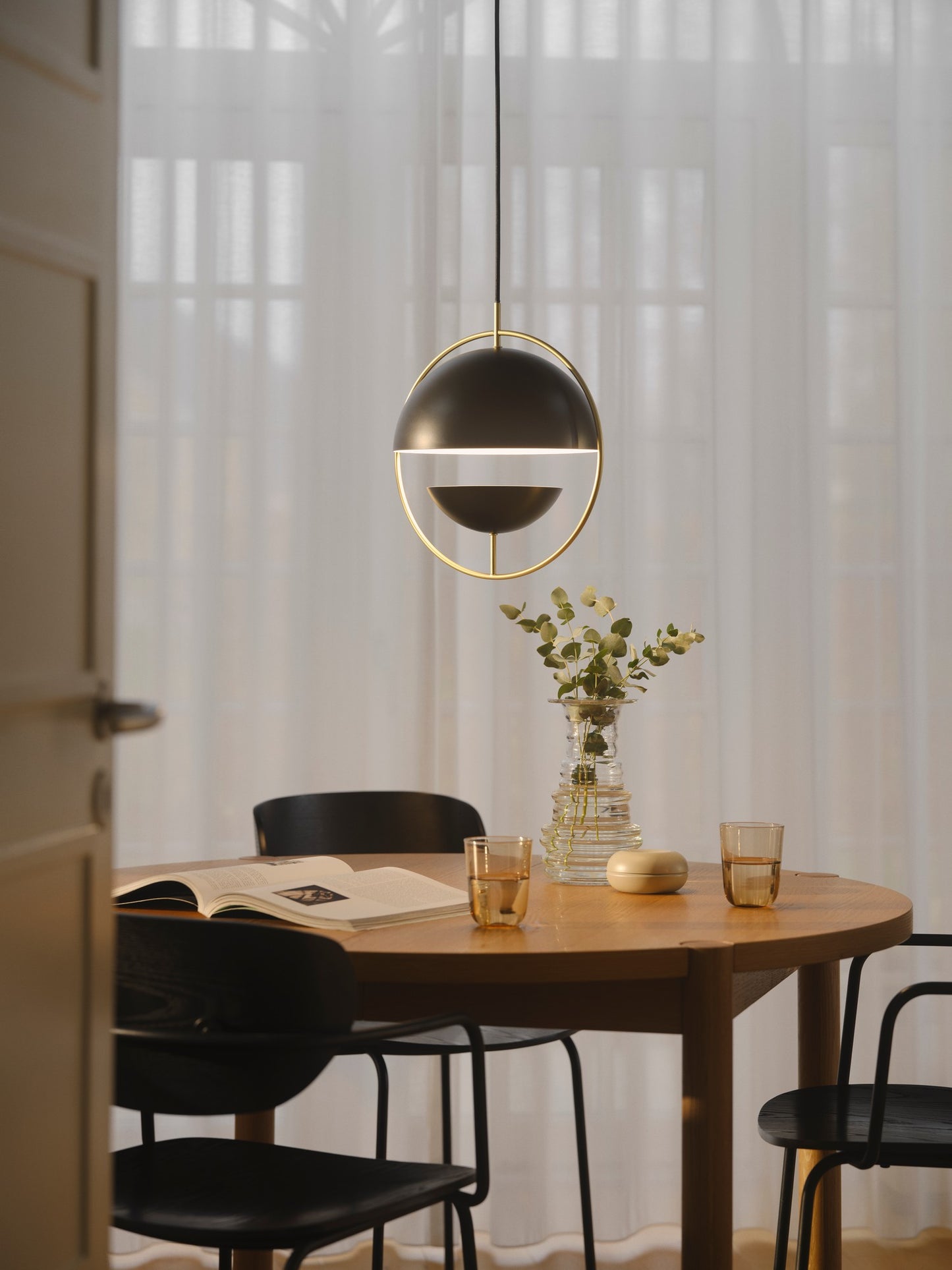 Tavia - Pendant