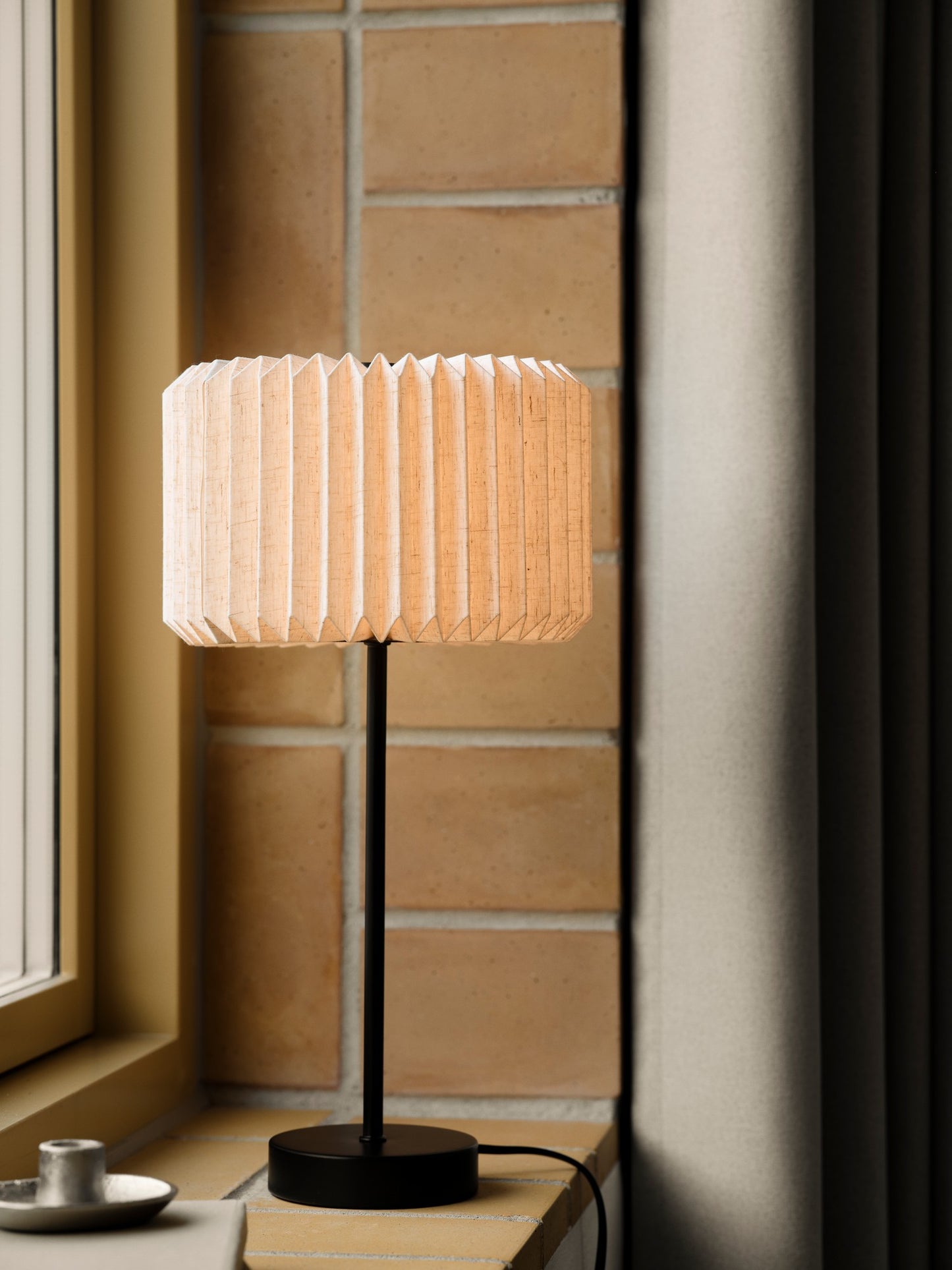 Vivienne - Table lamp