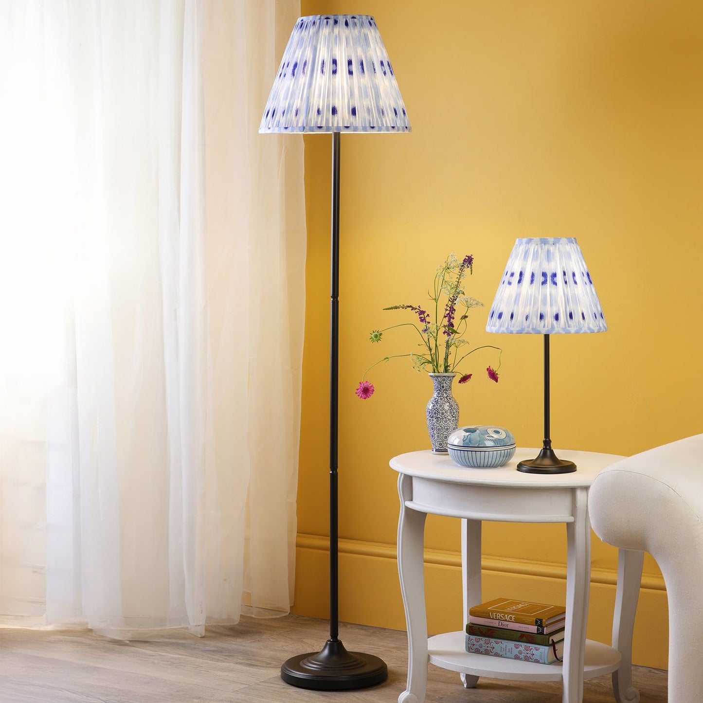 Padme Floor Lamp Matt Black With Shade