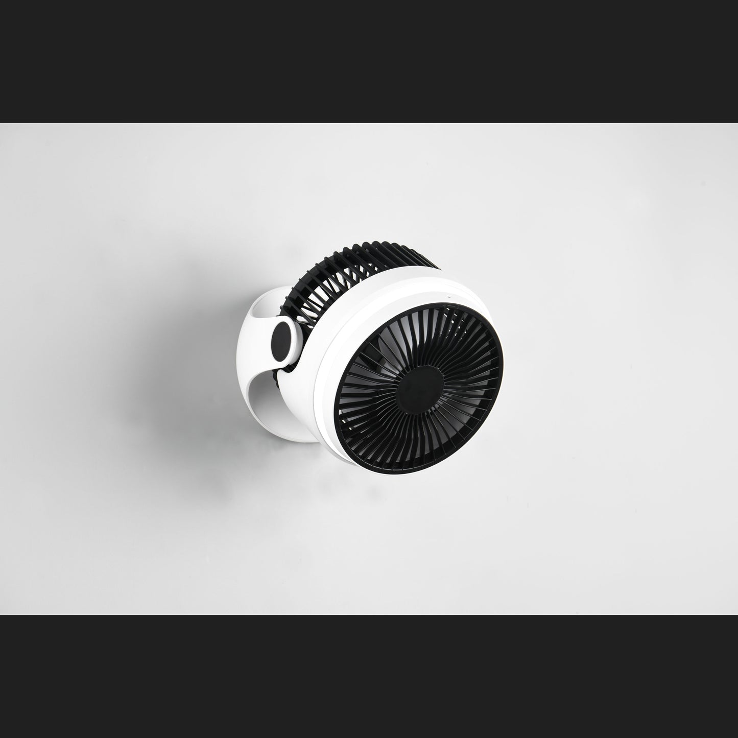 Tempest  - Fan - White - Reality