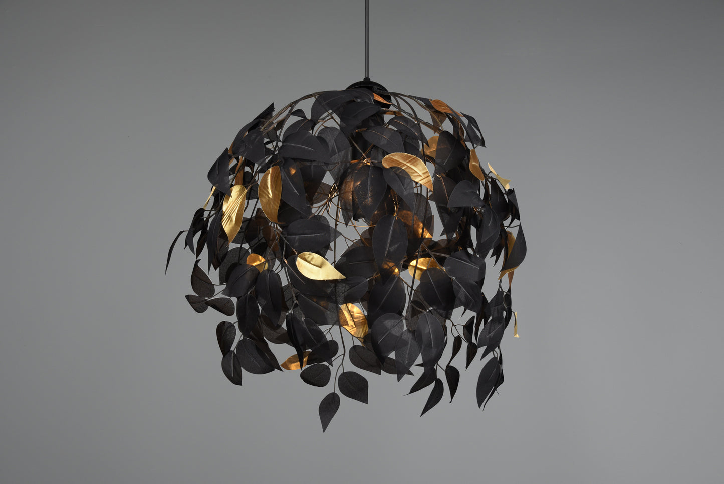 Leavy  - Chandelier - Black - Gold - Reality