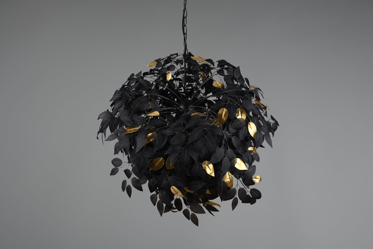 Leavy  - Chandelier - Black - Gold - Reality