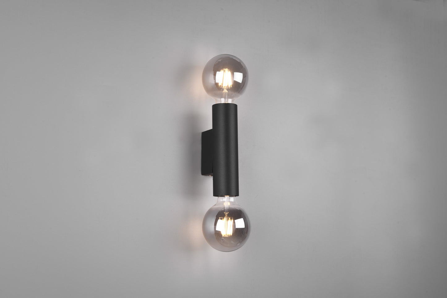 Vannes  - Wall lamp - Black Matt - Reality