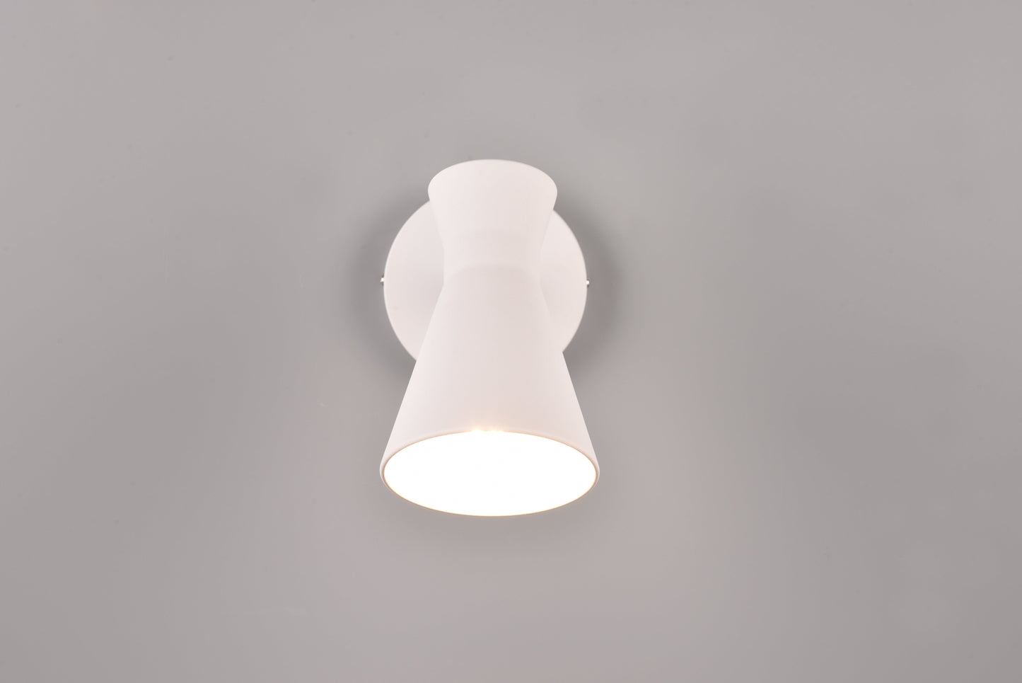 Enzo  - Wall lamp - White Matt - Reality