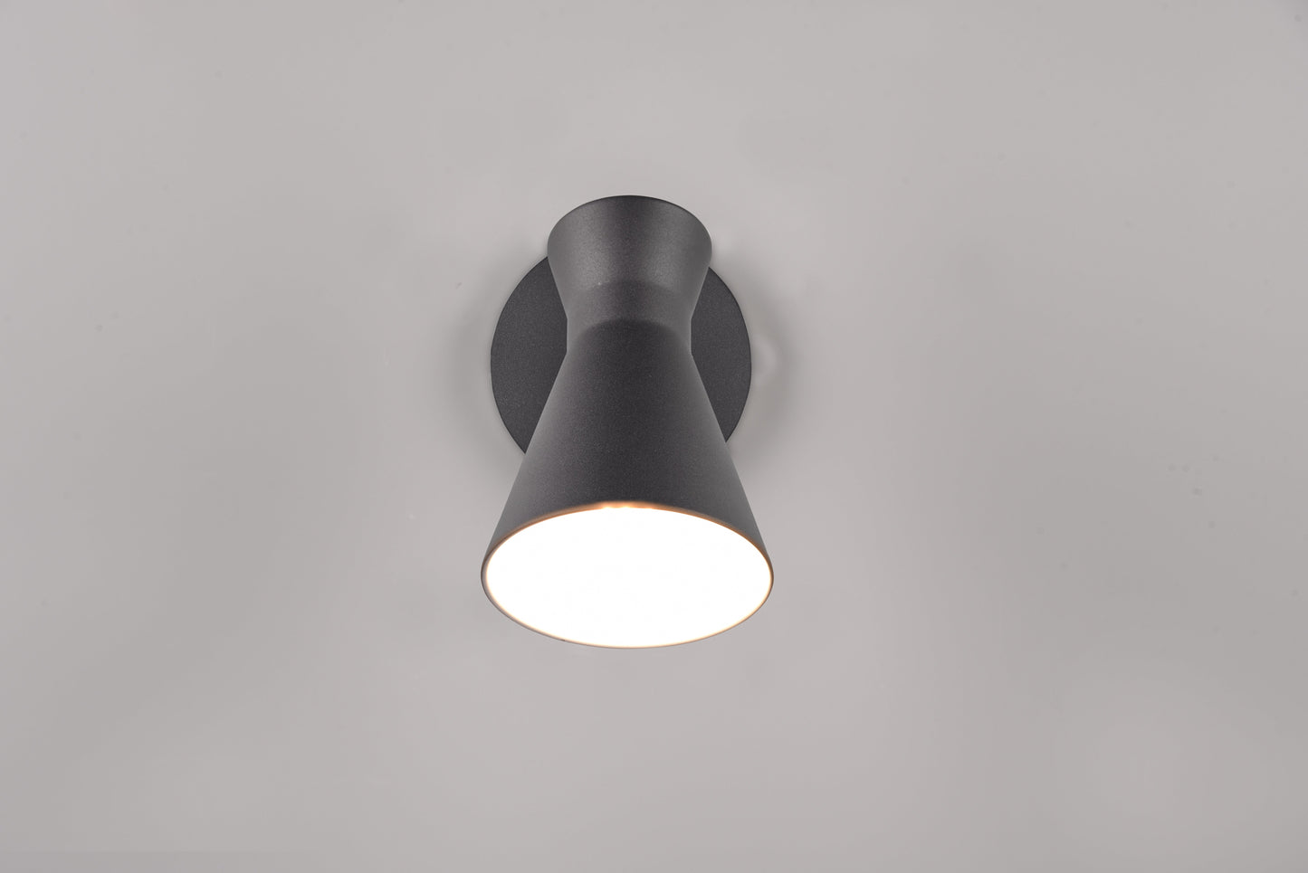 Enzo  - Wall lamp - Black Matt - Reality