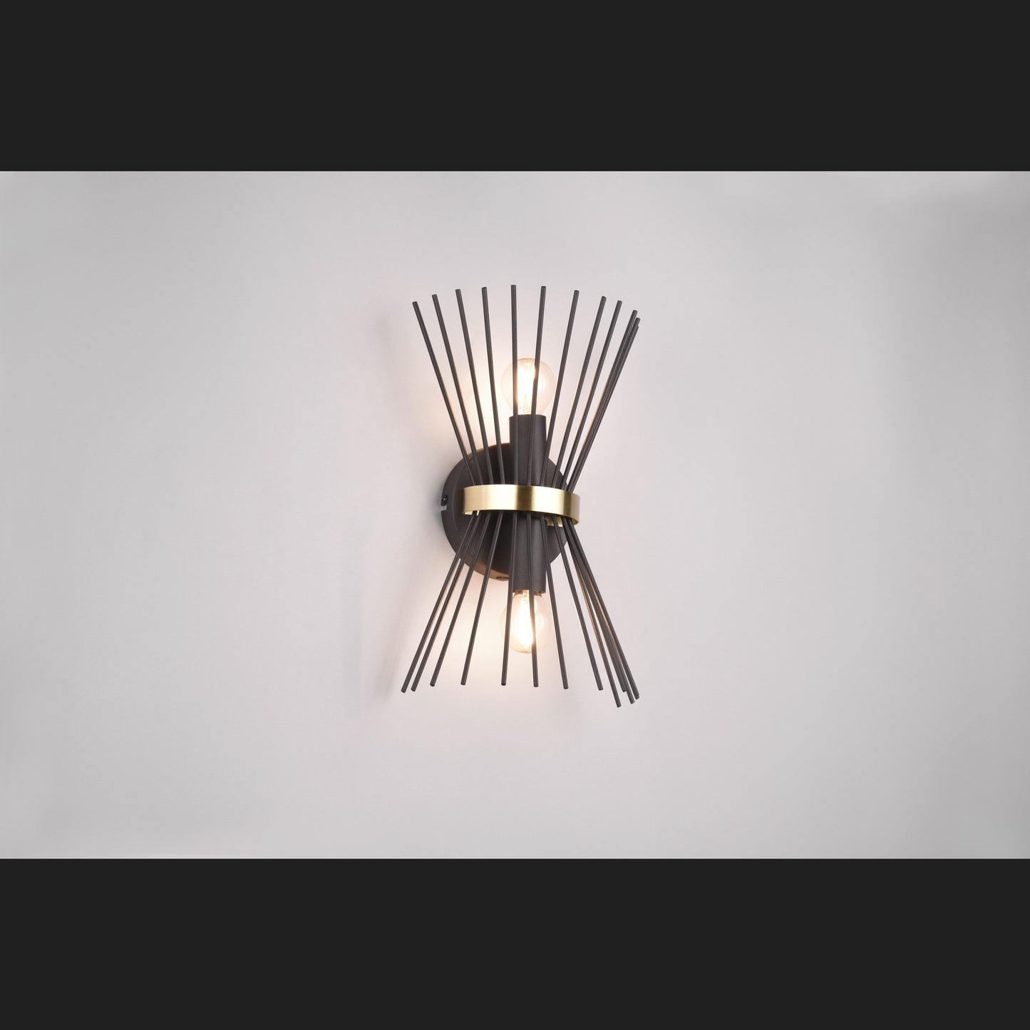 Rod  - Wall lamp - Black - Gold - Reality