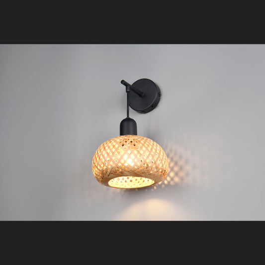 Leonie - Wall Lamp - Natural Finish - Reality - R21871736