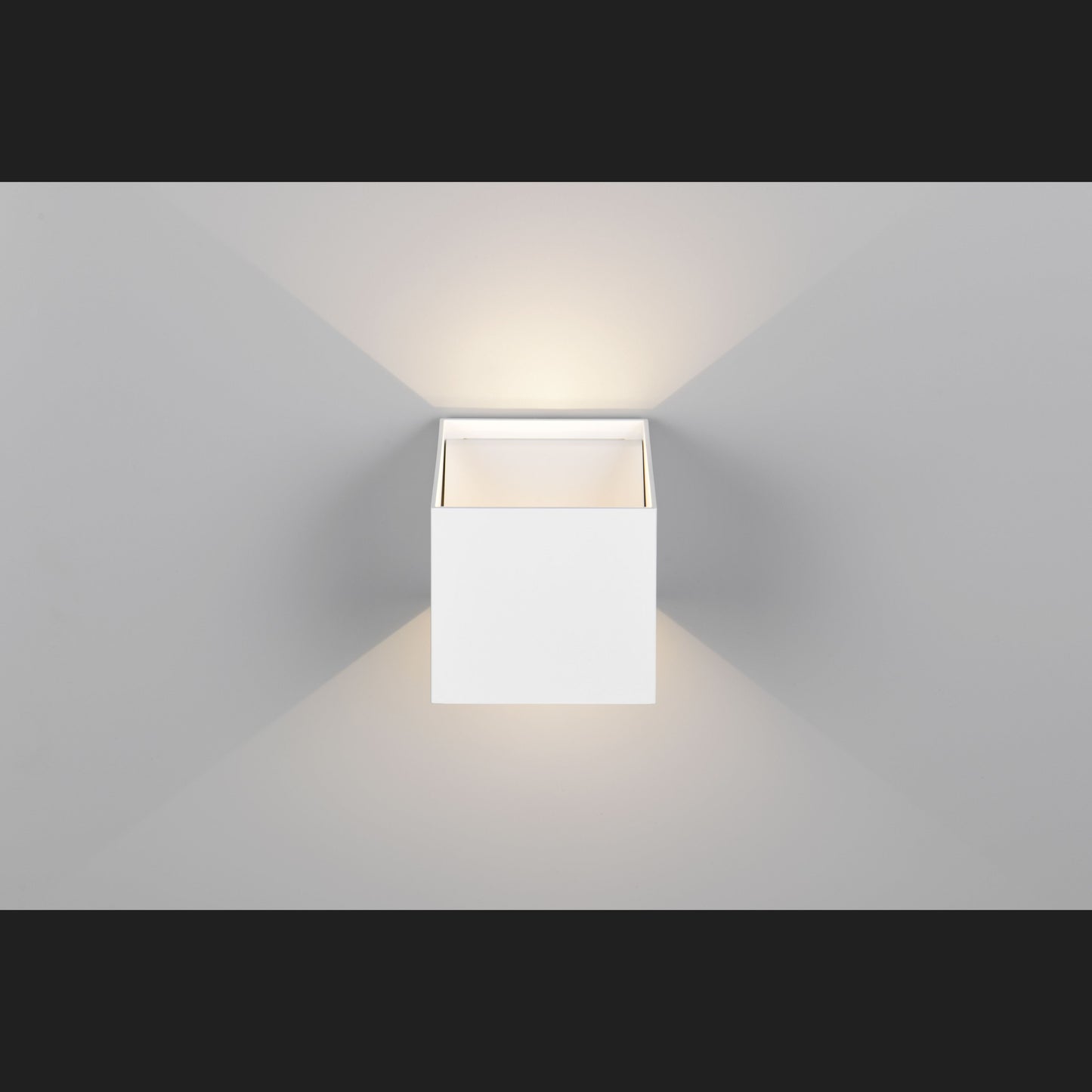 Genie - Wall Lamp - White Matt - Reality - R24169631