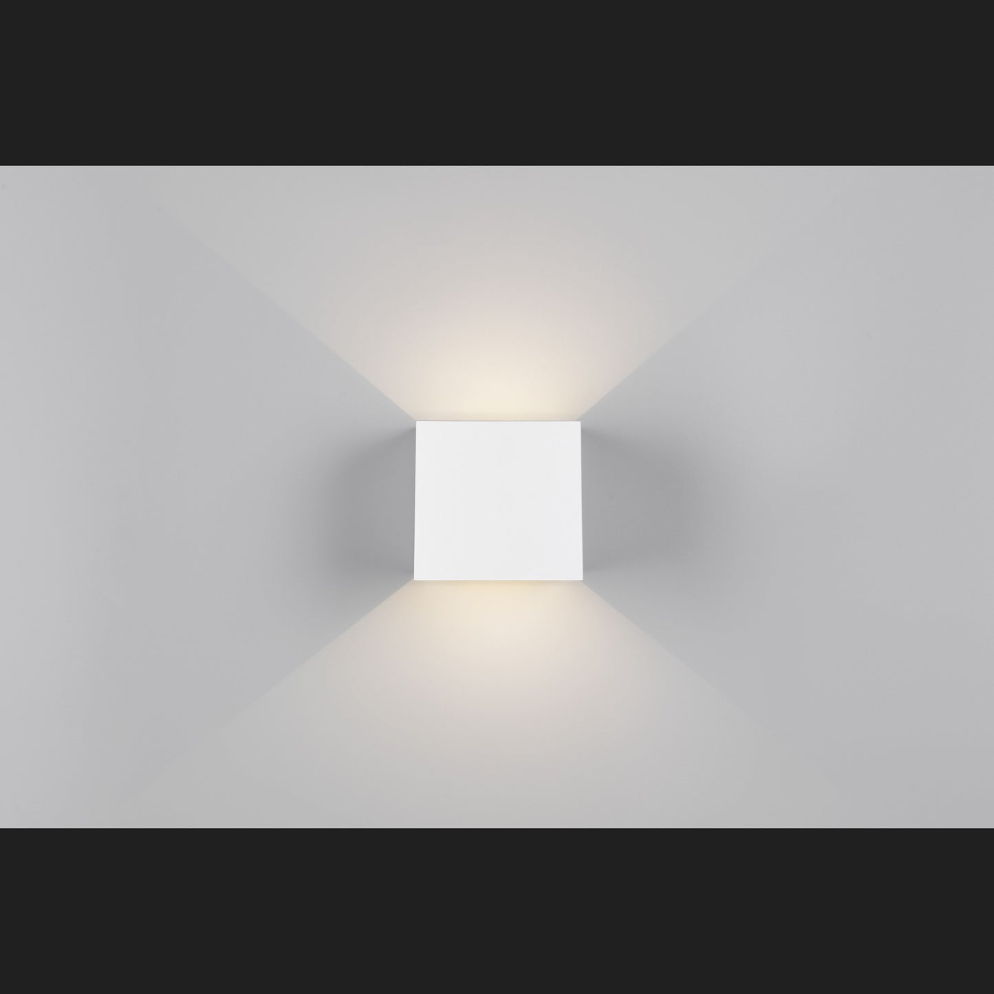 Genie - Wall Lamp - White Matt - Reality - R24169631