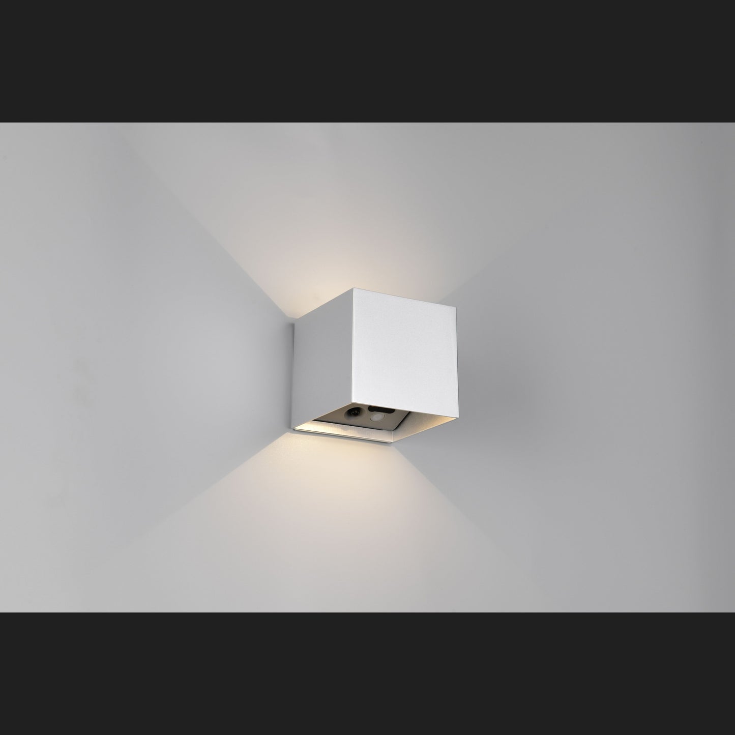 Genie - Wall Lamp - Titanium - Reality - R24169687