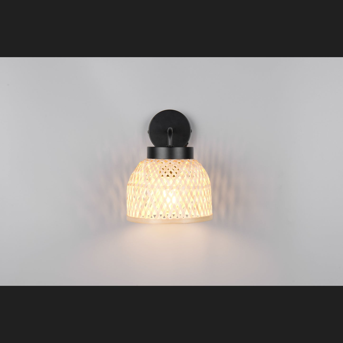 Laurent - Wall Lamp - Natural Finish - Reality - R26091732