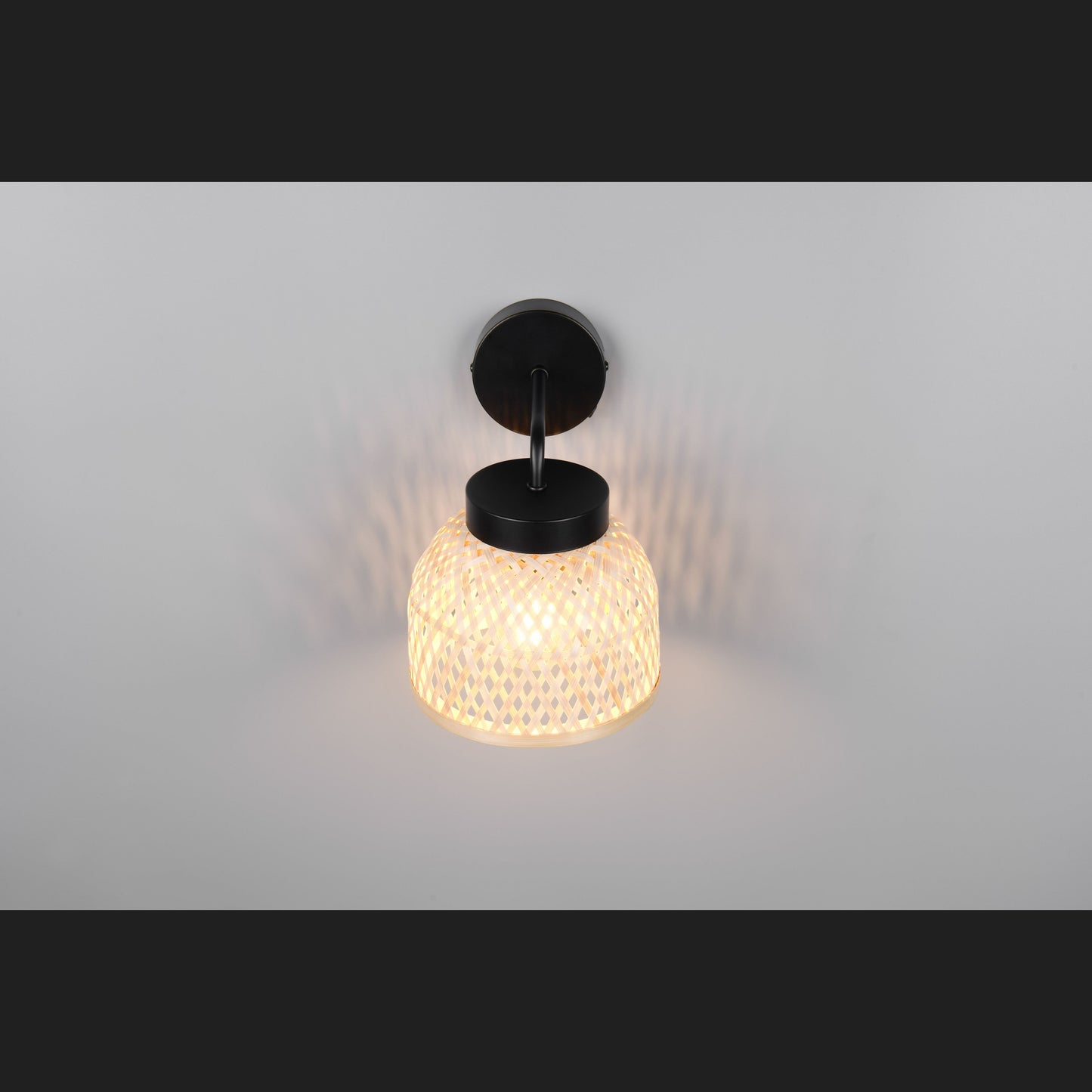 Laurent - Wall Lamp - Natural Finish - Reality - R26091732