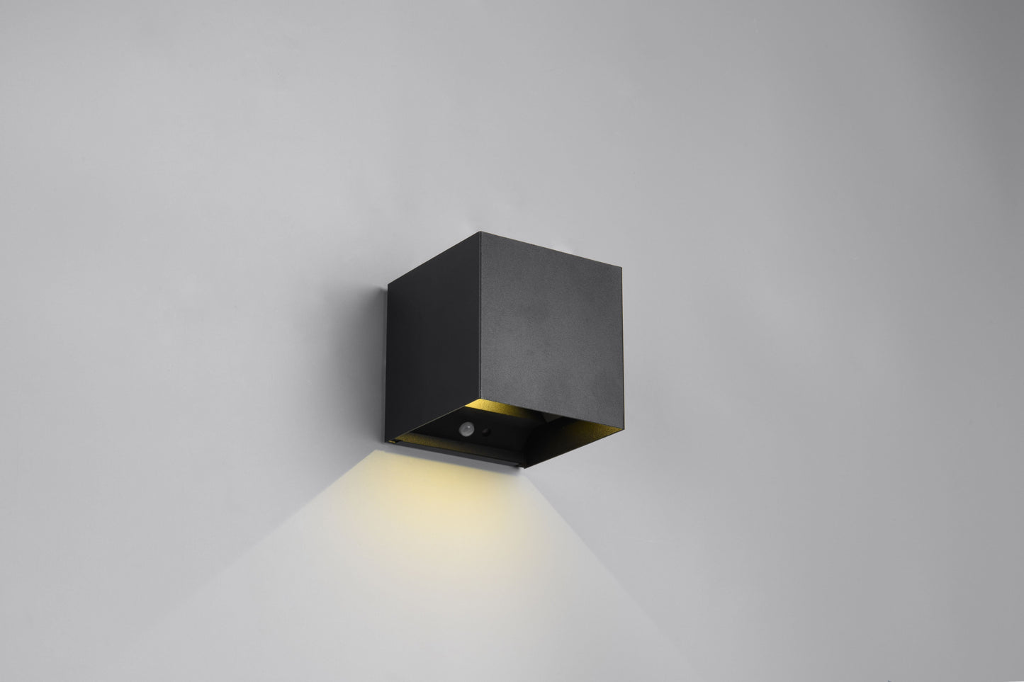 Talent  - Wall lamp - Black Matt - Reality