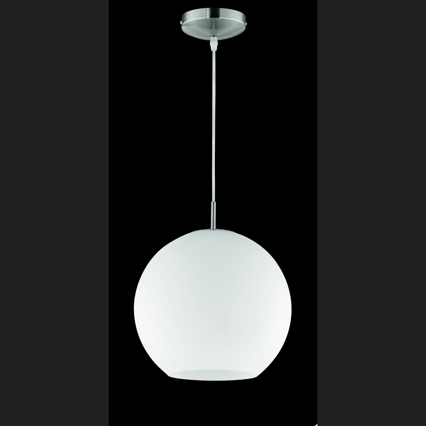 Moon  - Pendant - White - Reality