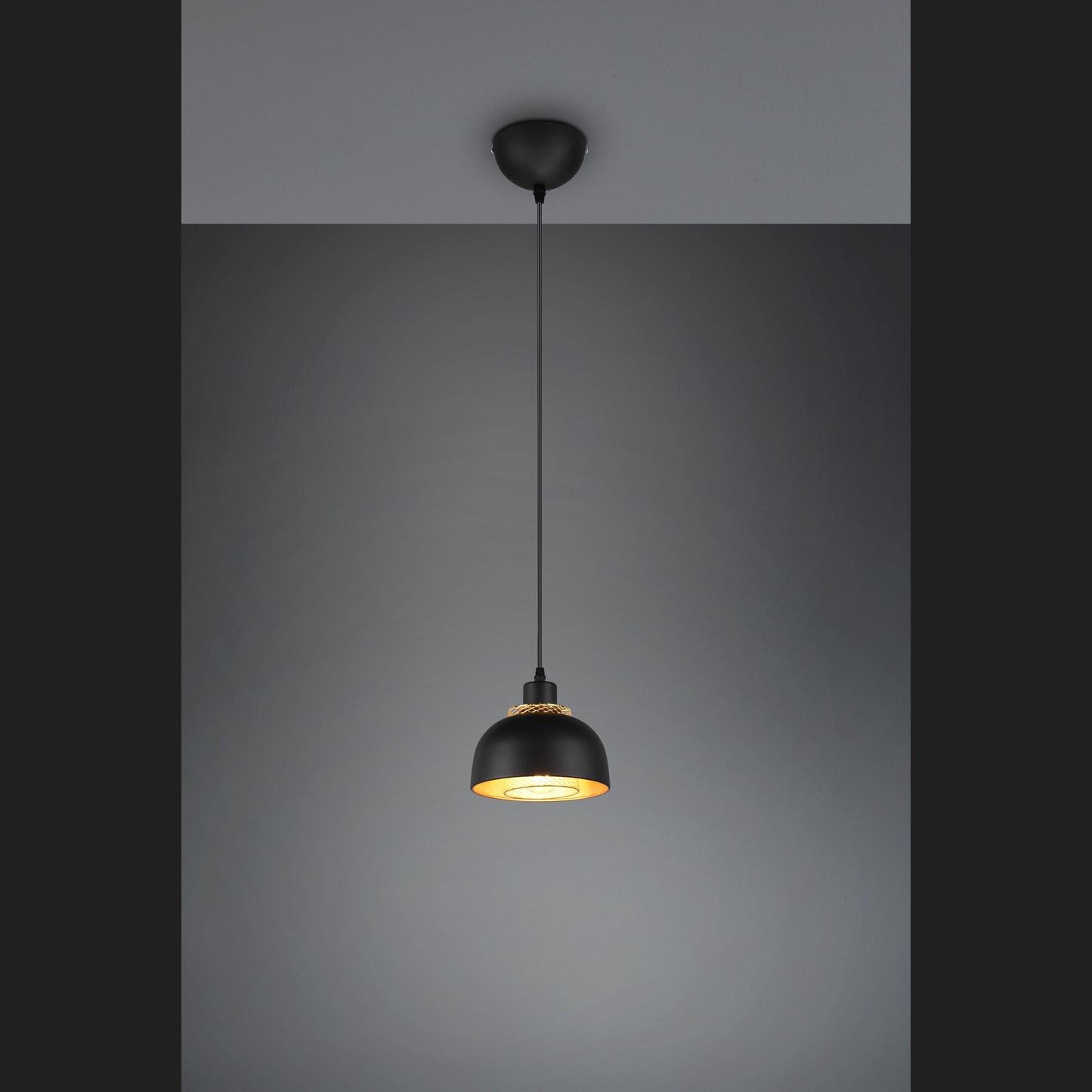 Punch  - Pendant - Black Matt - Reality