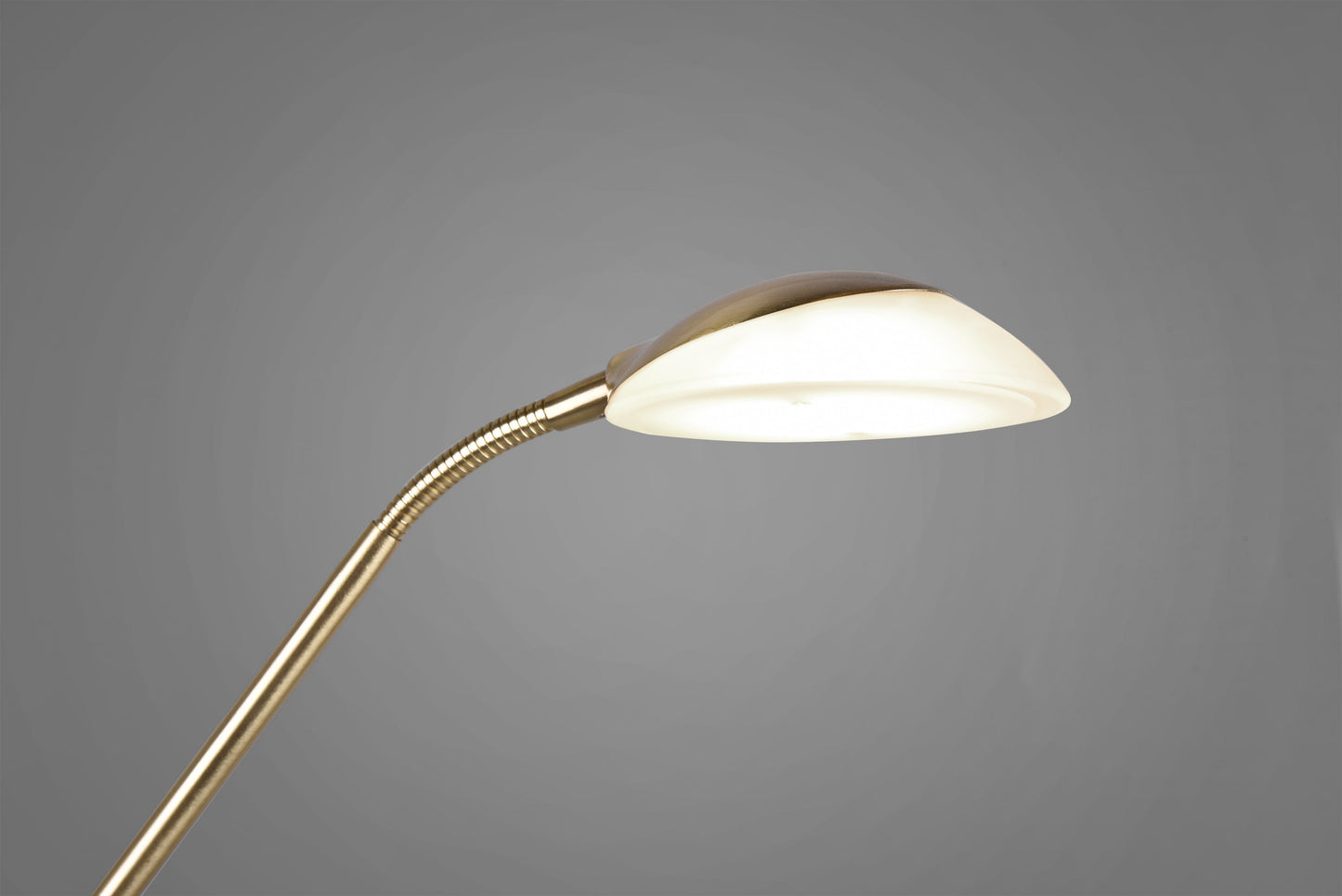 Orson  - Floor lamp - Alabaster Coloured - Reality