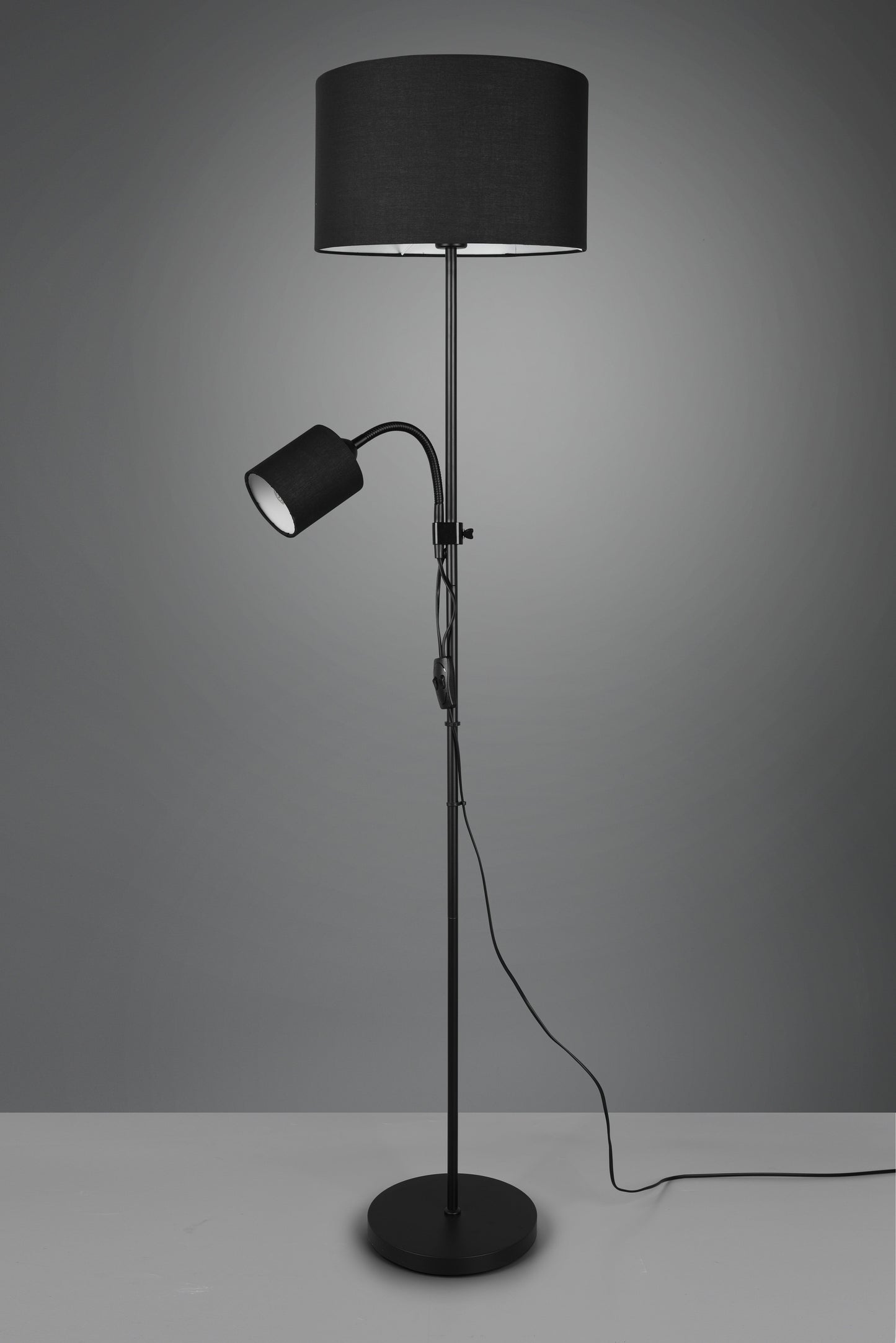 Owen  - Floor lamp - Black - Reality