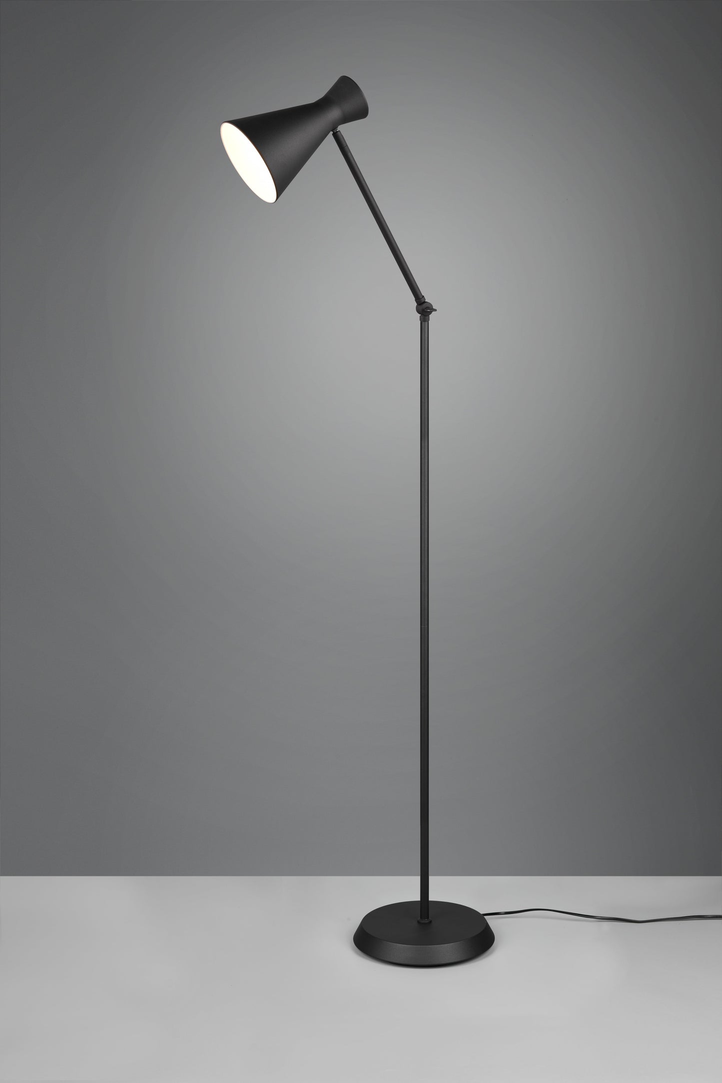 Enzo  - Floor lamp - Black Matt - Reality