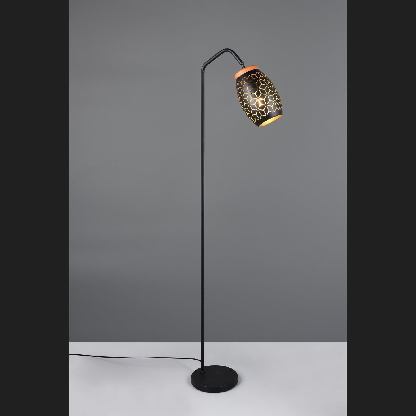 Bidar - Floor Lamp - Black Gold - Reality - R41571080