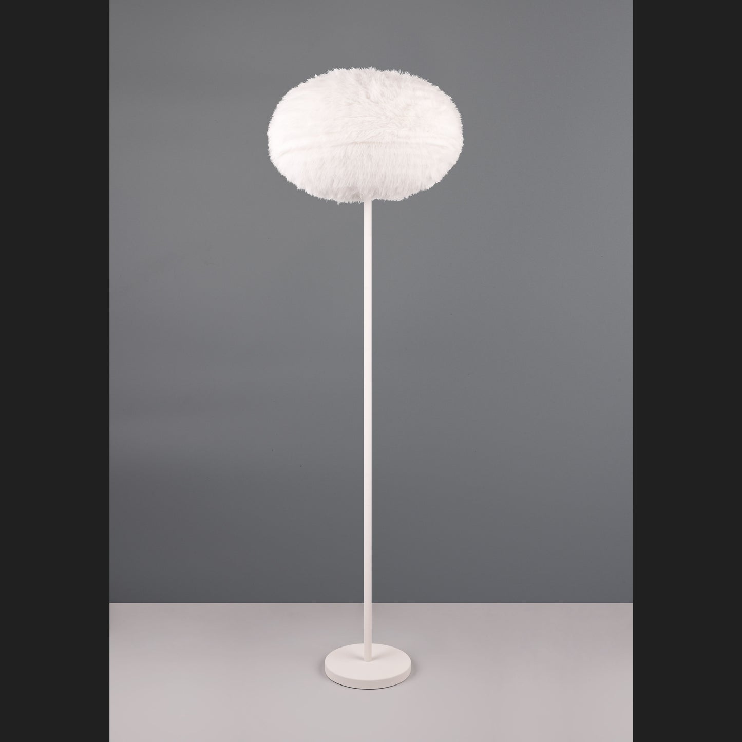 Furry  - Floor lamp - Sand - Reality