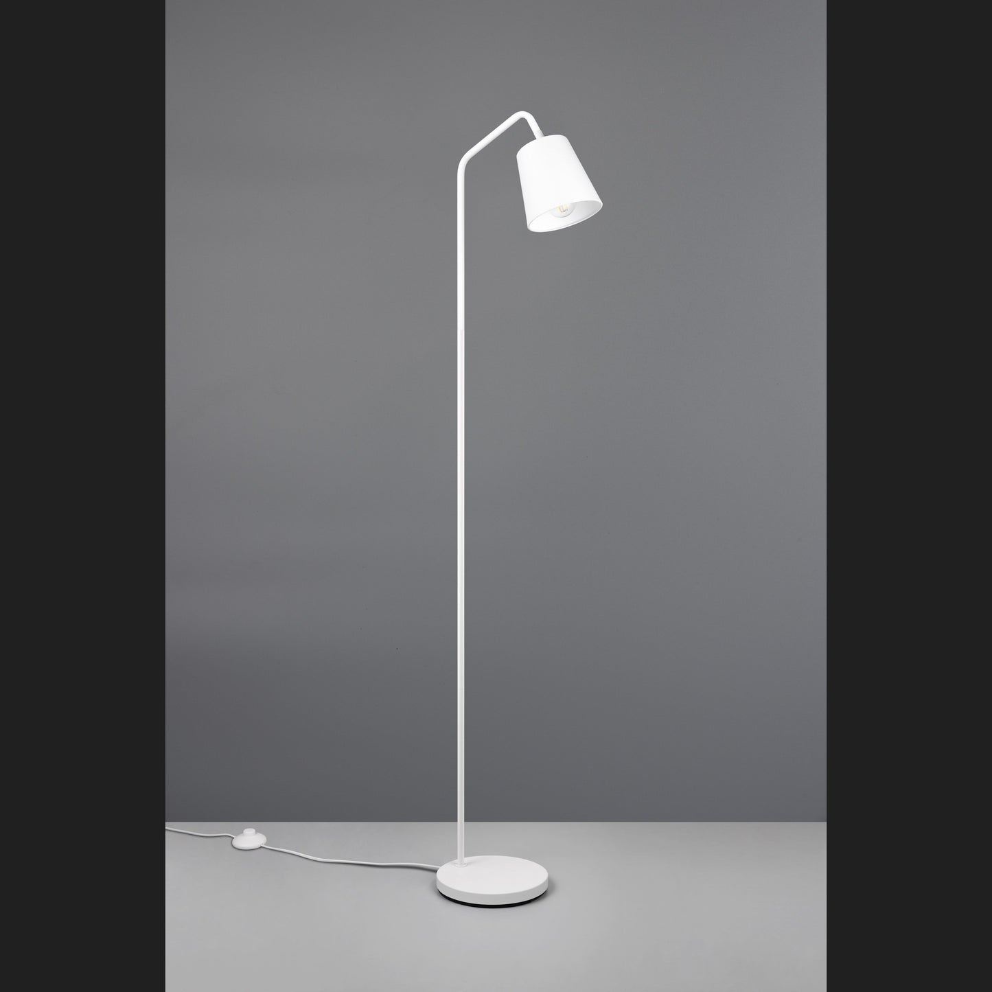 Buddy  - Floor lamp - White - Reality