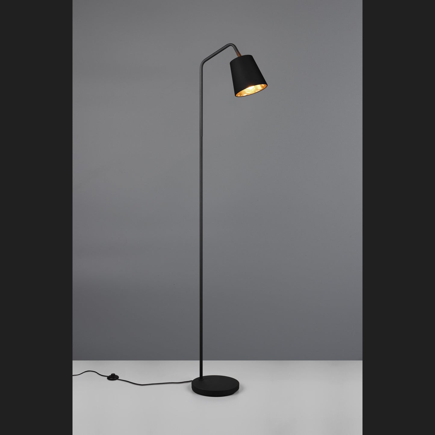 Buddy  - Floor lamp - Black - Gold - Reality