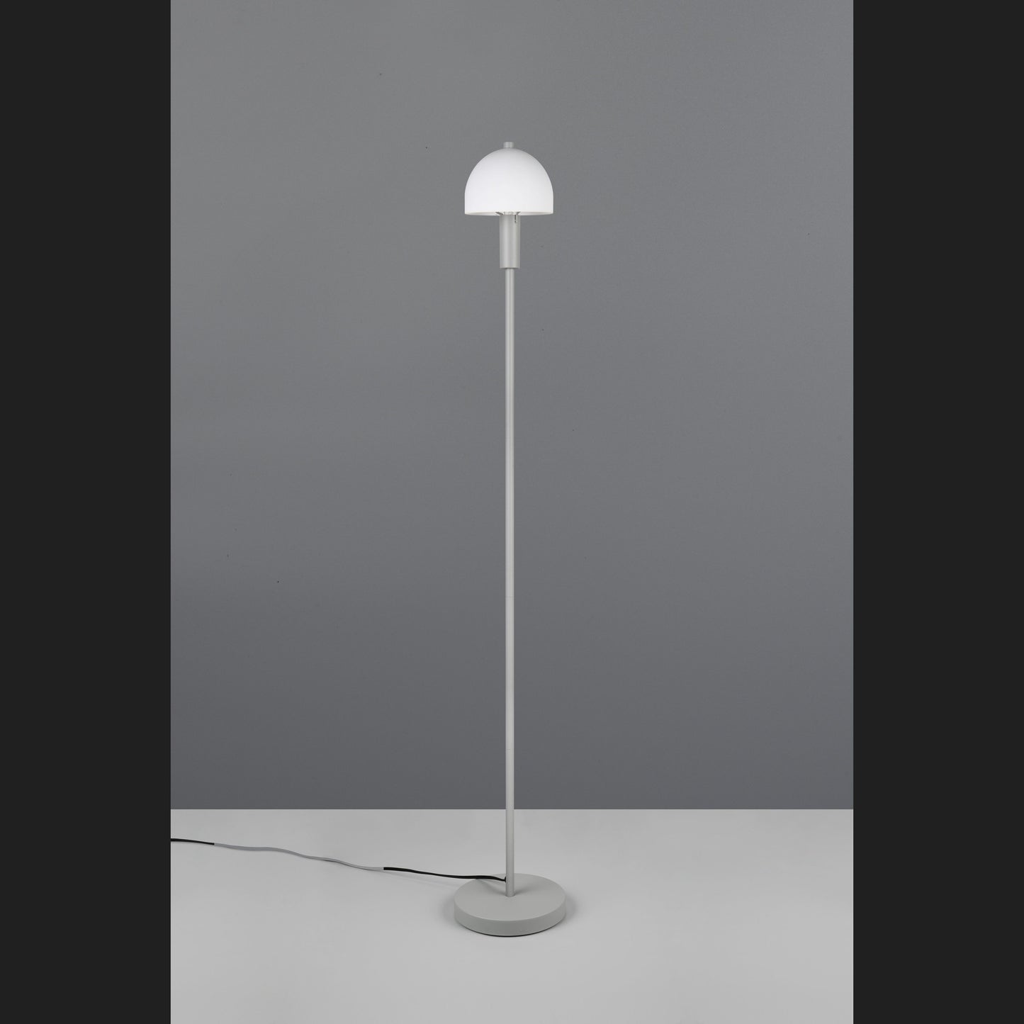 Glenn - Floor Lamp - White - Reality - R41961077