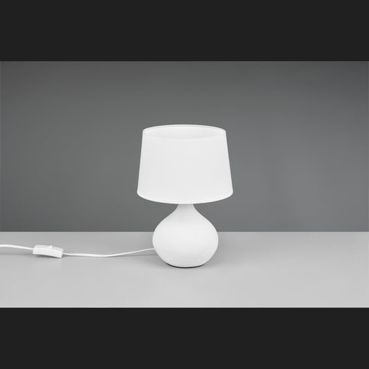 Martin  - Table lamp - White - Reality