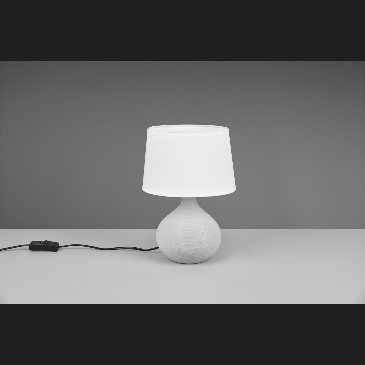 Martin  - Table lamp - White - Reality