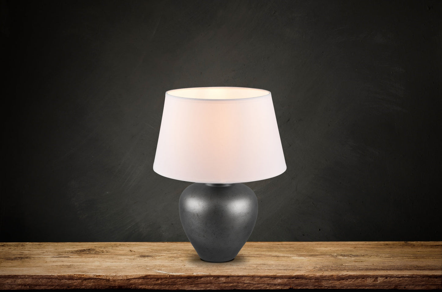 Abby  - Table lamp - White - Reality