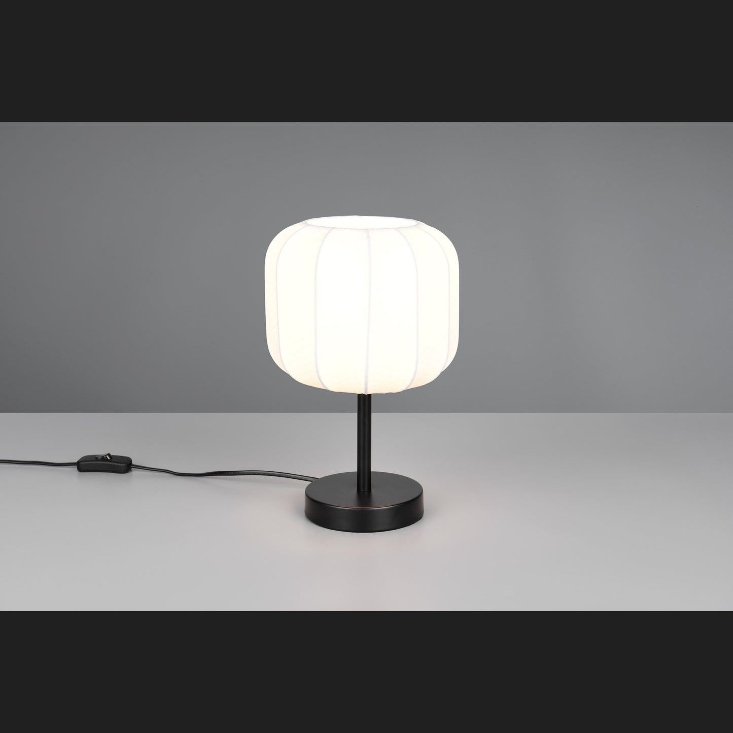Madeline - Table Lamp - White - Reality - R51971001