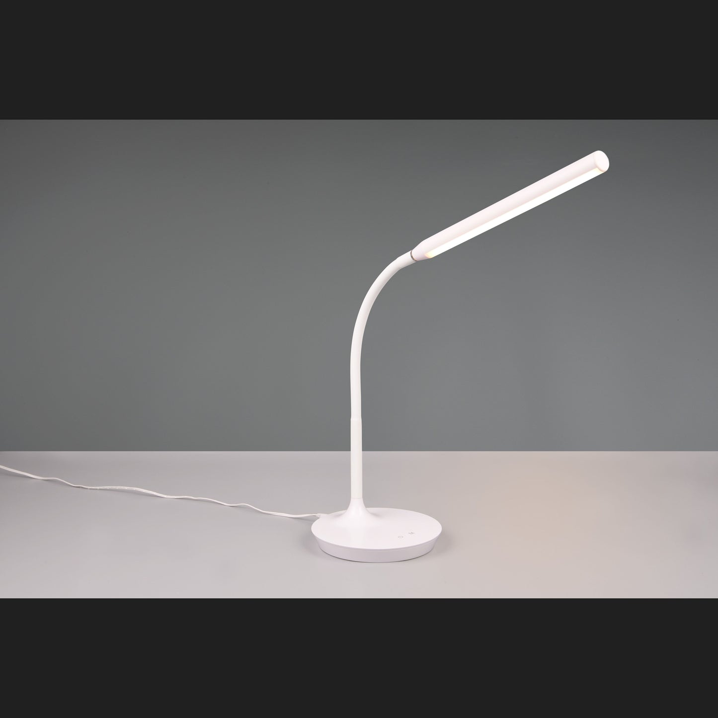 Toro  - Table lamp - White - Reality
