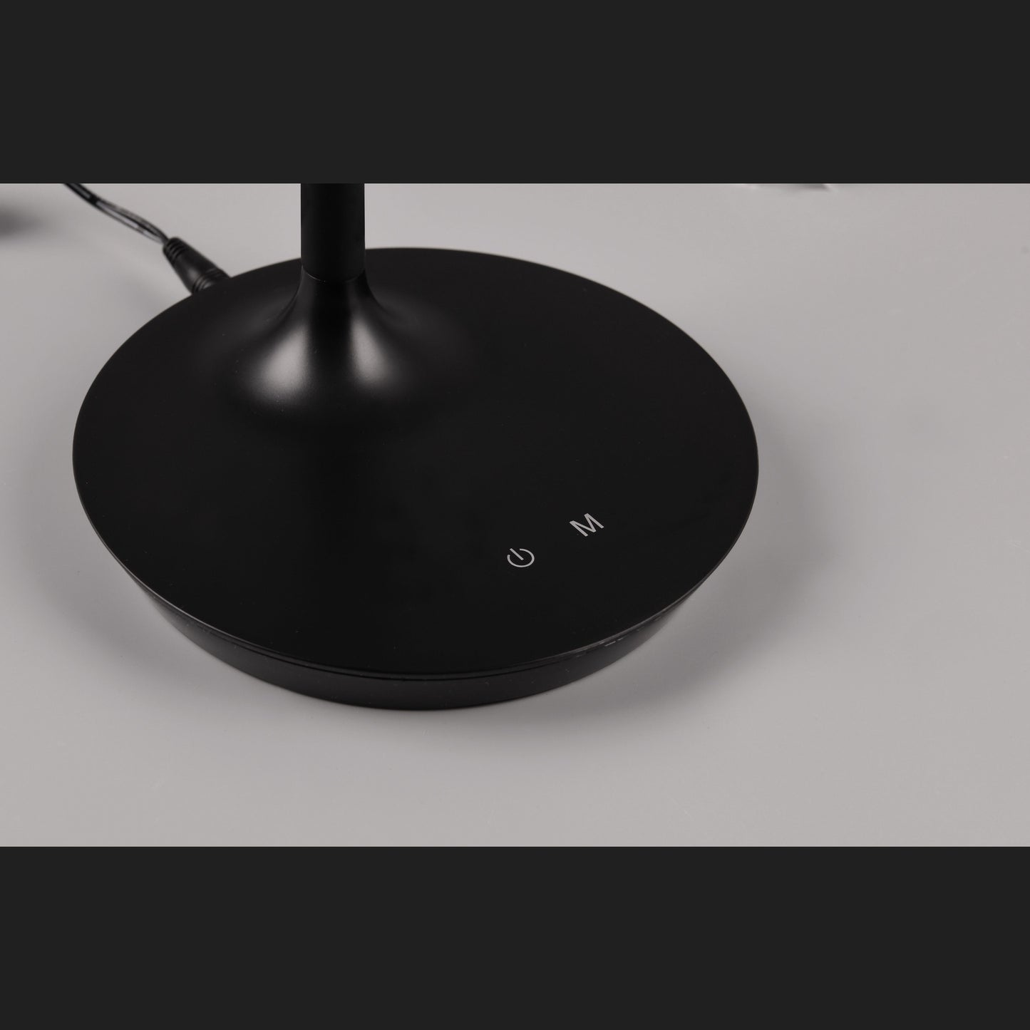 Toro  - Table lamp - Black - Reality