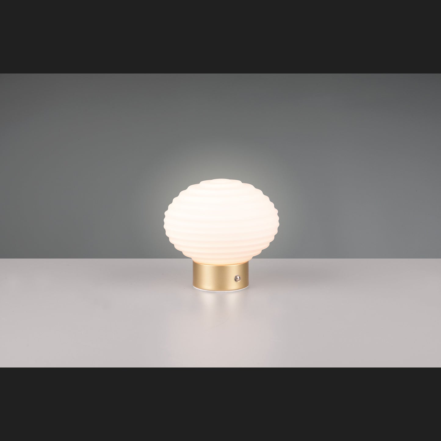 Earl  - Table lamp - White Matt - Reality