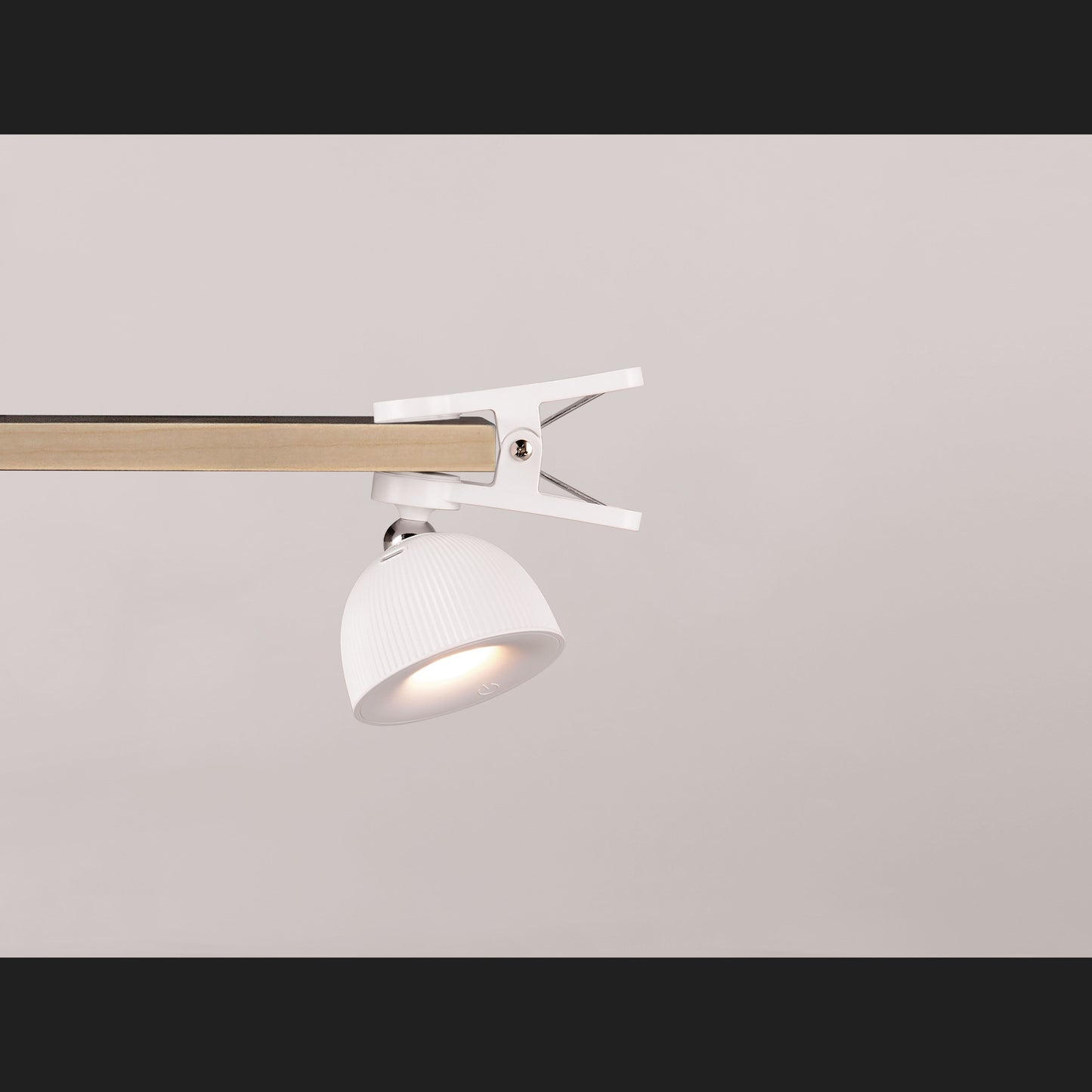 Maxima  - Table lamp - White - Reality