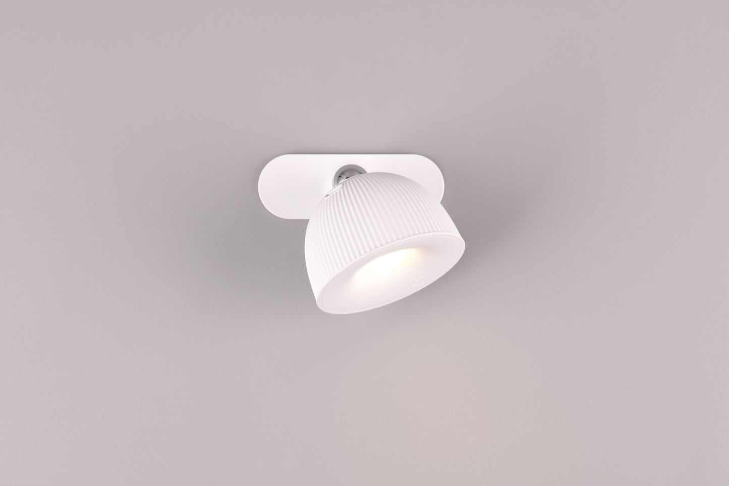 Maxima  - Table lamp - White - Reality