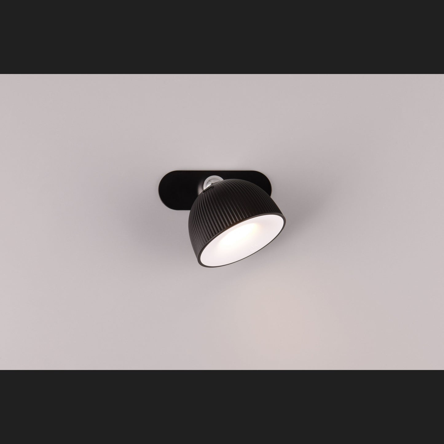 Maxima  - Table lamp - Black - Reality